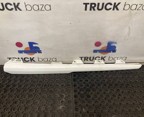 81626100051 Накладка двери левая для Man TGX TG3 (с 2020)