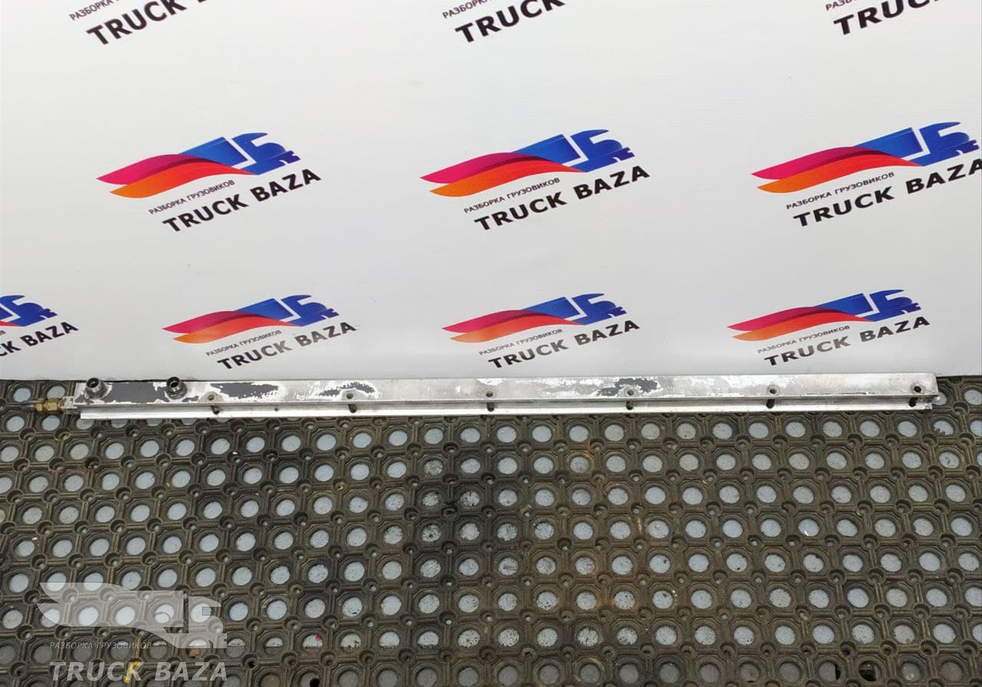 1864753 Рейка топливная (рампа) для Scania 5-series G (с 2004 по 2016)