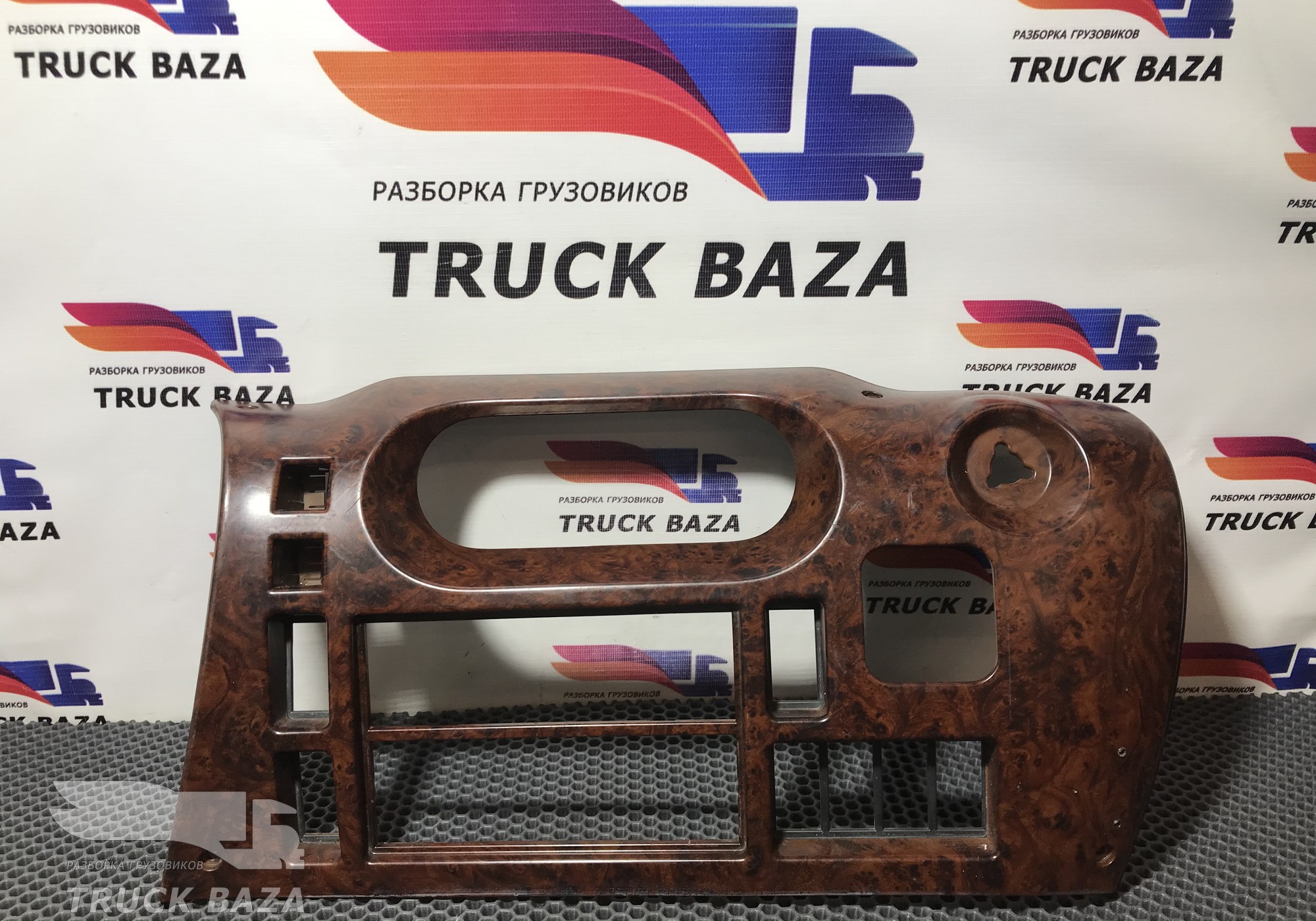 1352591 Рамка приборной панели для Daf 85