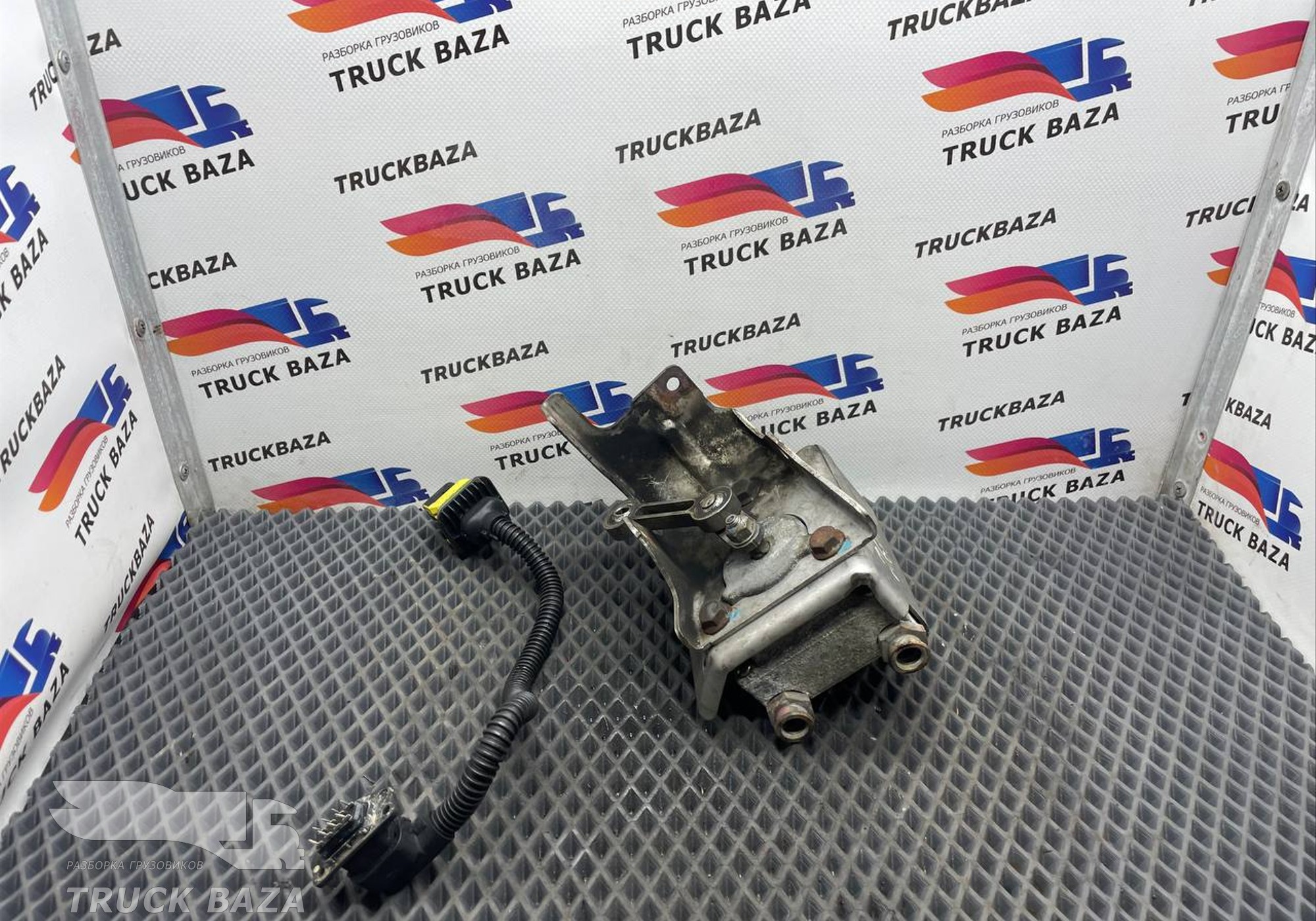 51081506143 Клапан рециркуляции выхлопных газов для Man TGX II (с 2012)