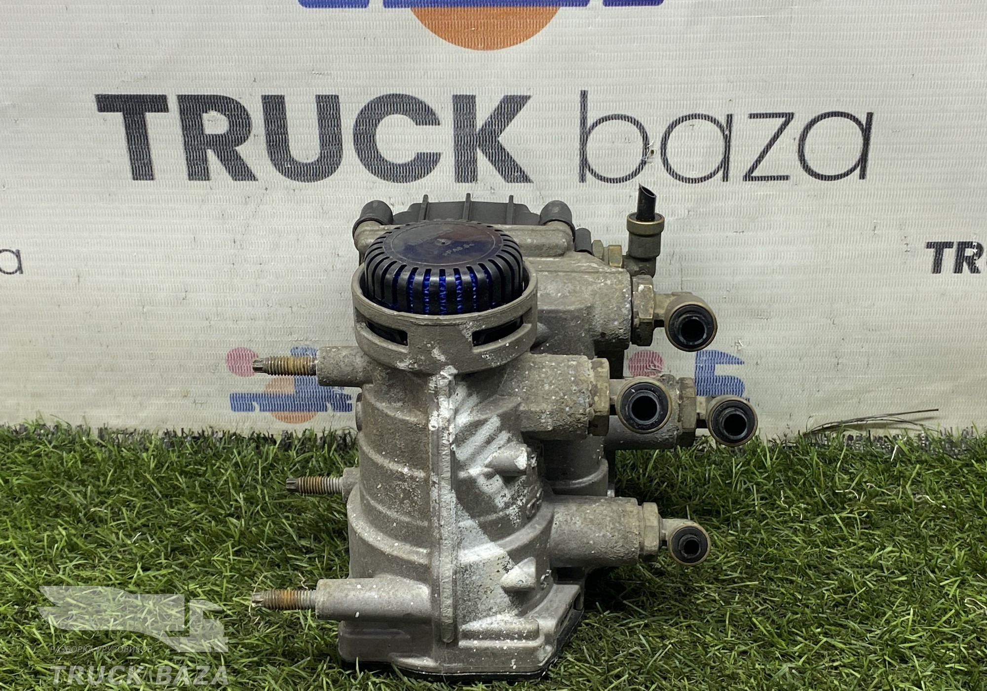 4802040310 Кран управления тормозами прицепа