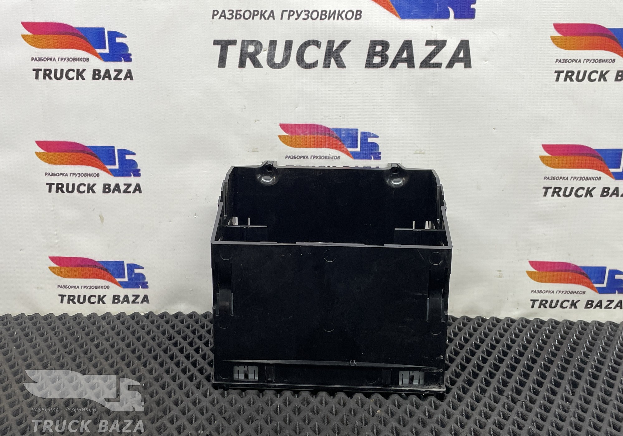 A9608201281 Кронштейн блоков управления для Mercedes-Benz