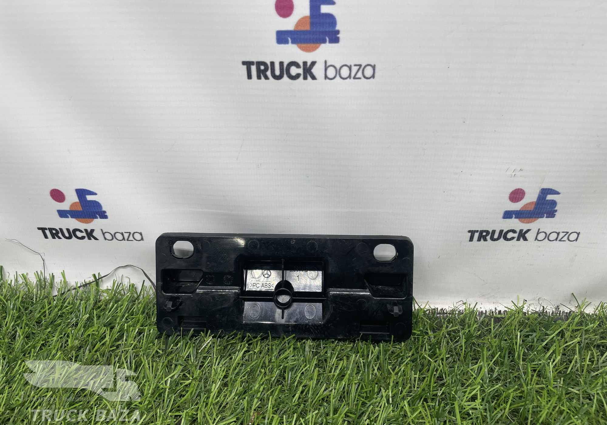 A960680203 Накладка торпедо