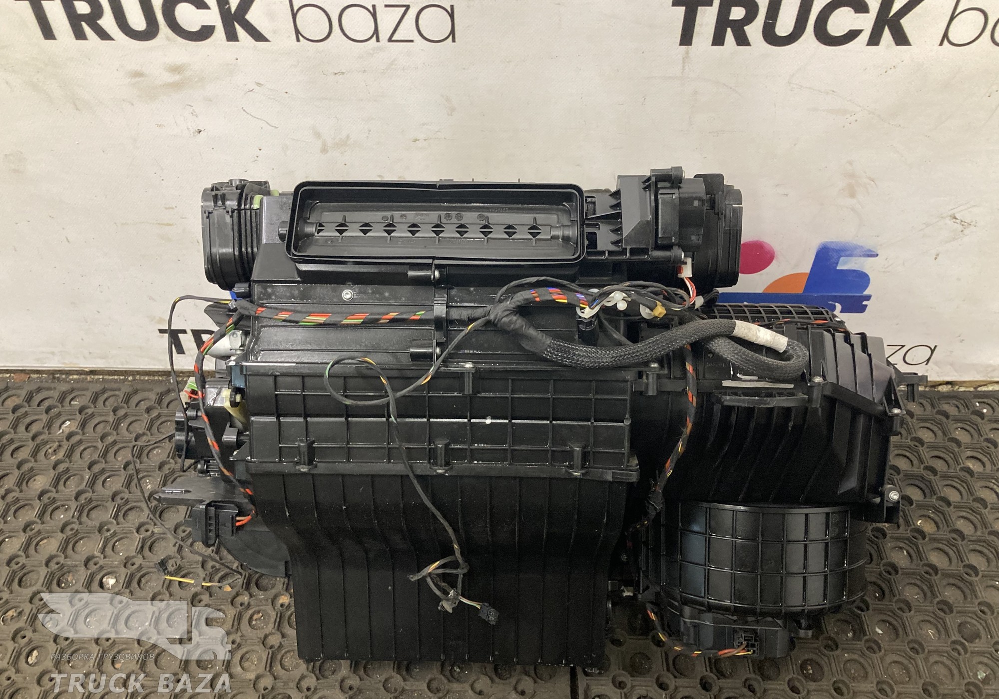 9608303960 Печка в сборе