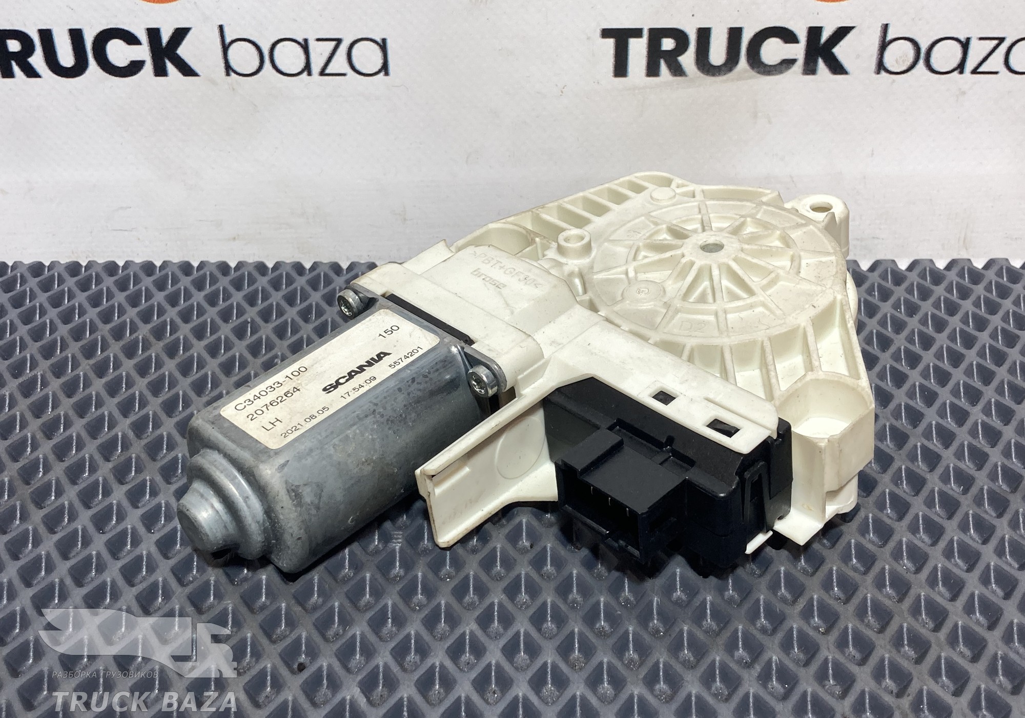 2076264 Моторчик стеклоподъемника левый для Scania 6-series R (с 2016)