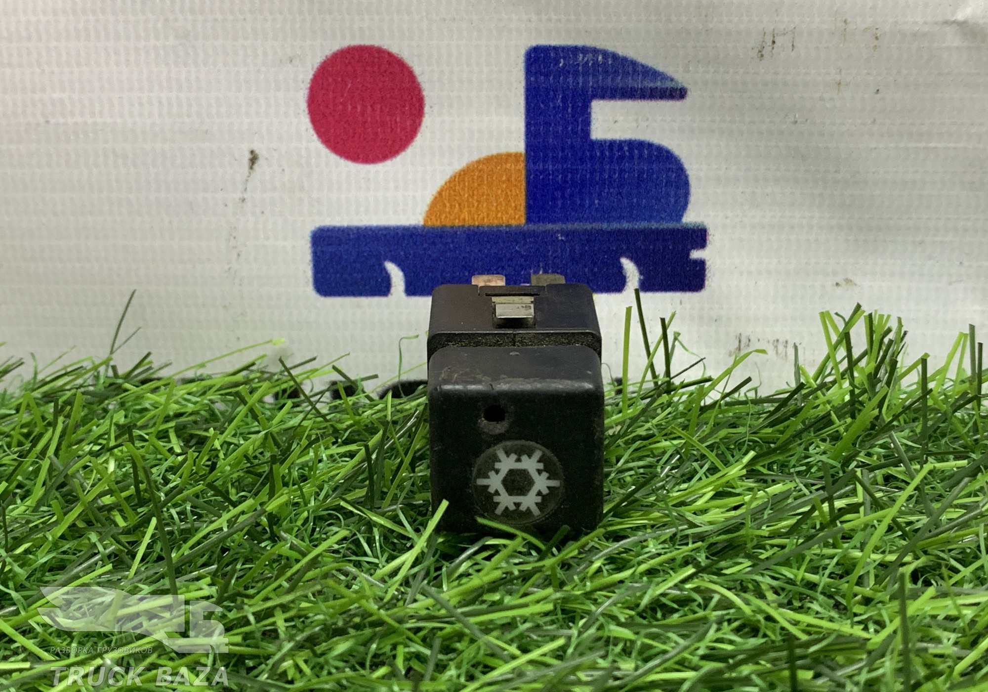 1435604 Кнопка кондиционера для Daf XF105 (с 2005)