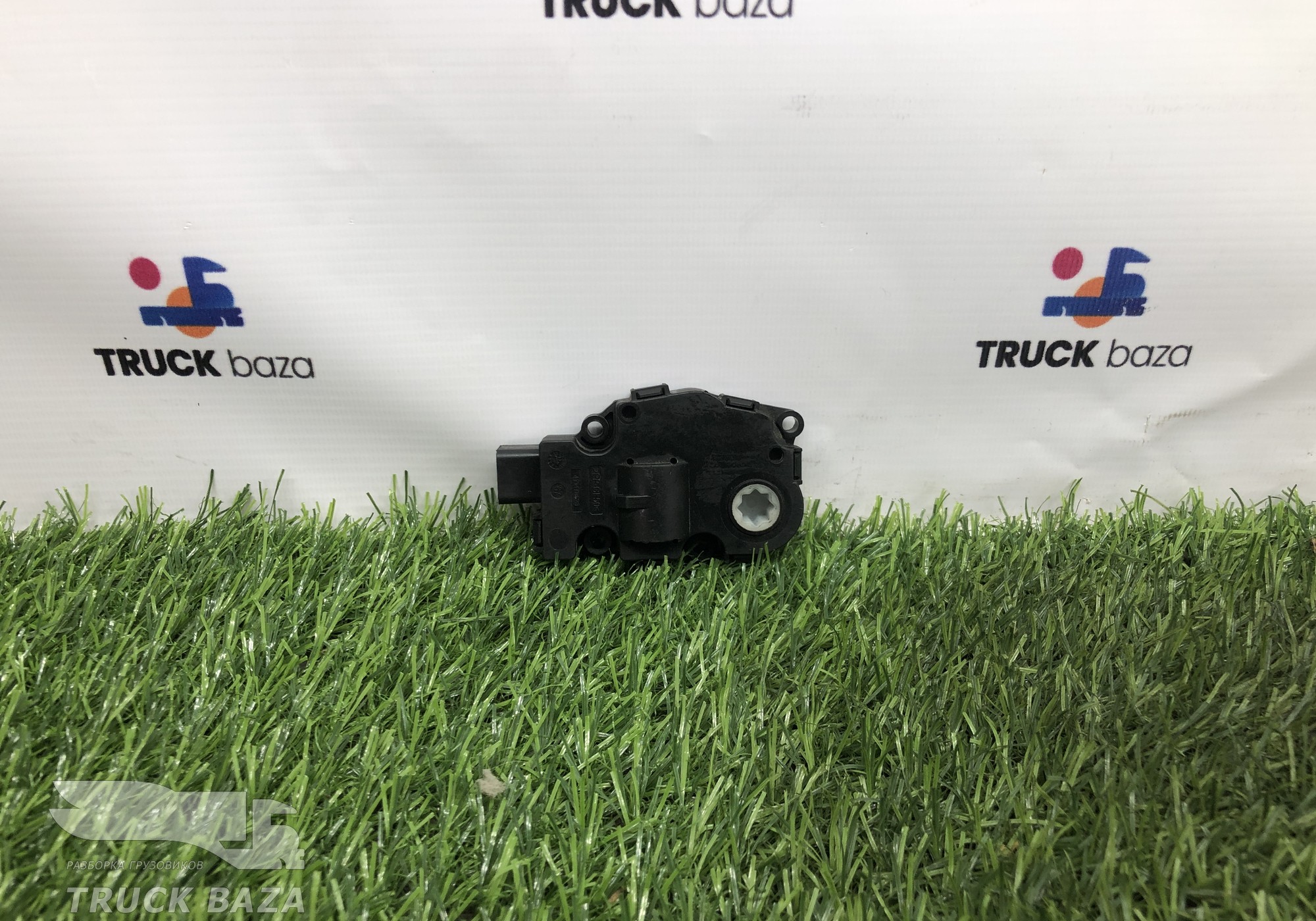 2056010 Моторчик заслонки отопителя