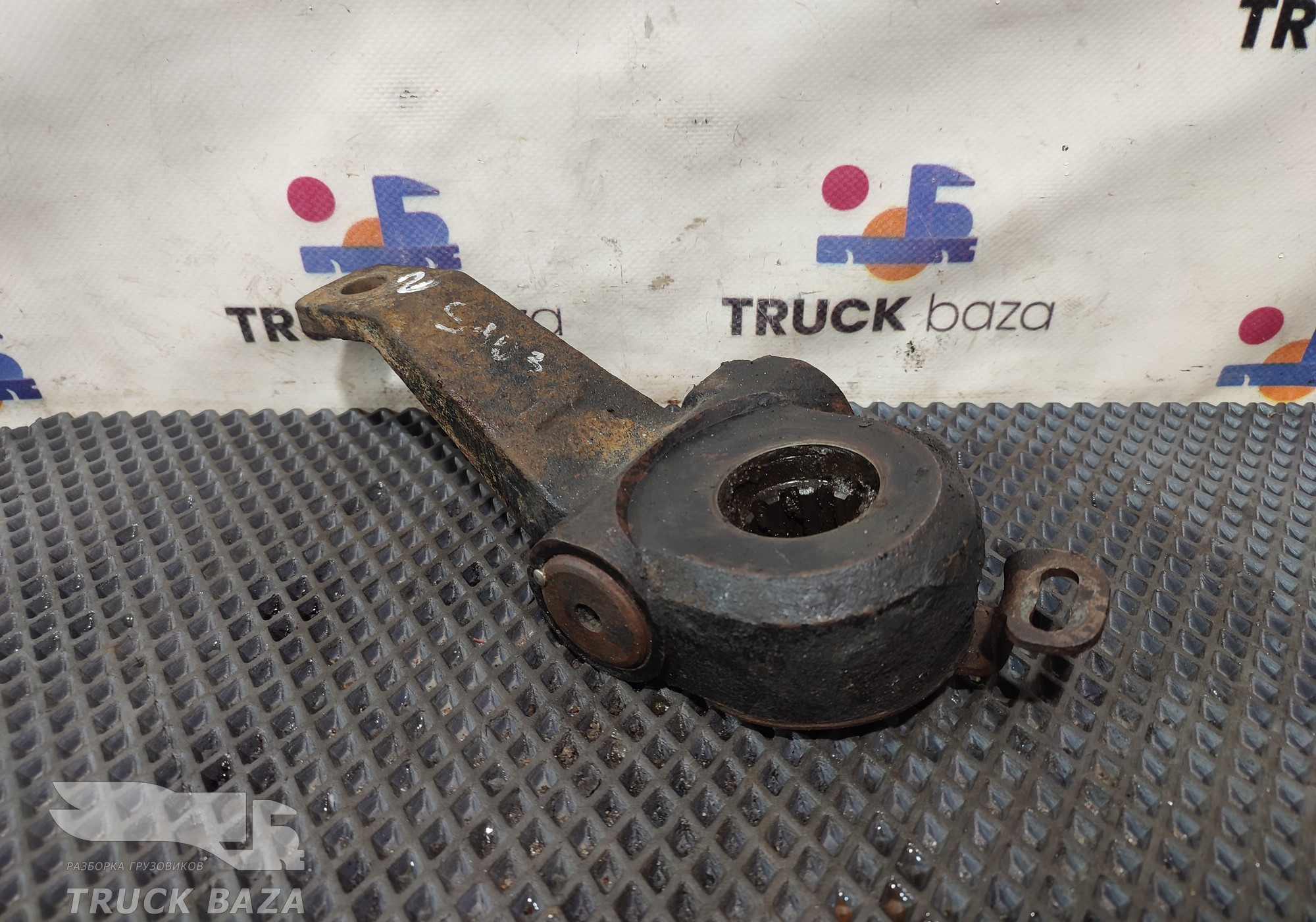 1789568 Трещетка тормозная левая