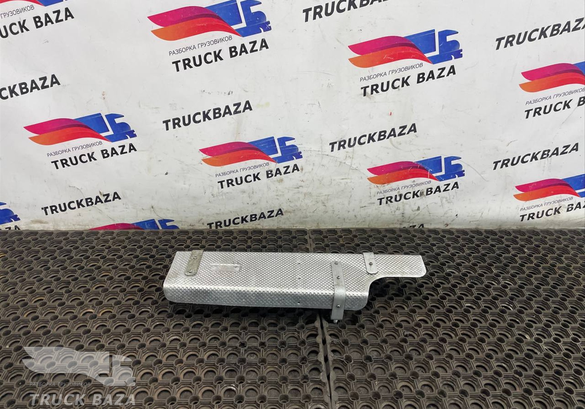 GC462T000AB Экран тепловой для Ford F-MAX (с 2018)