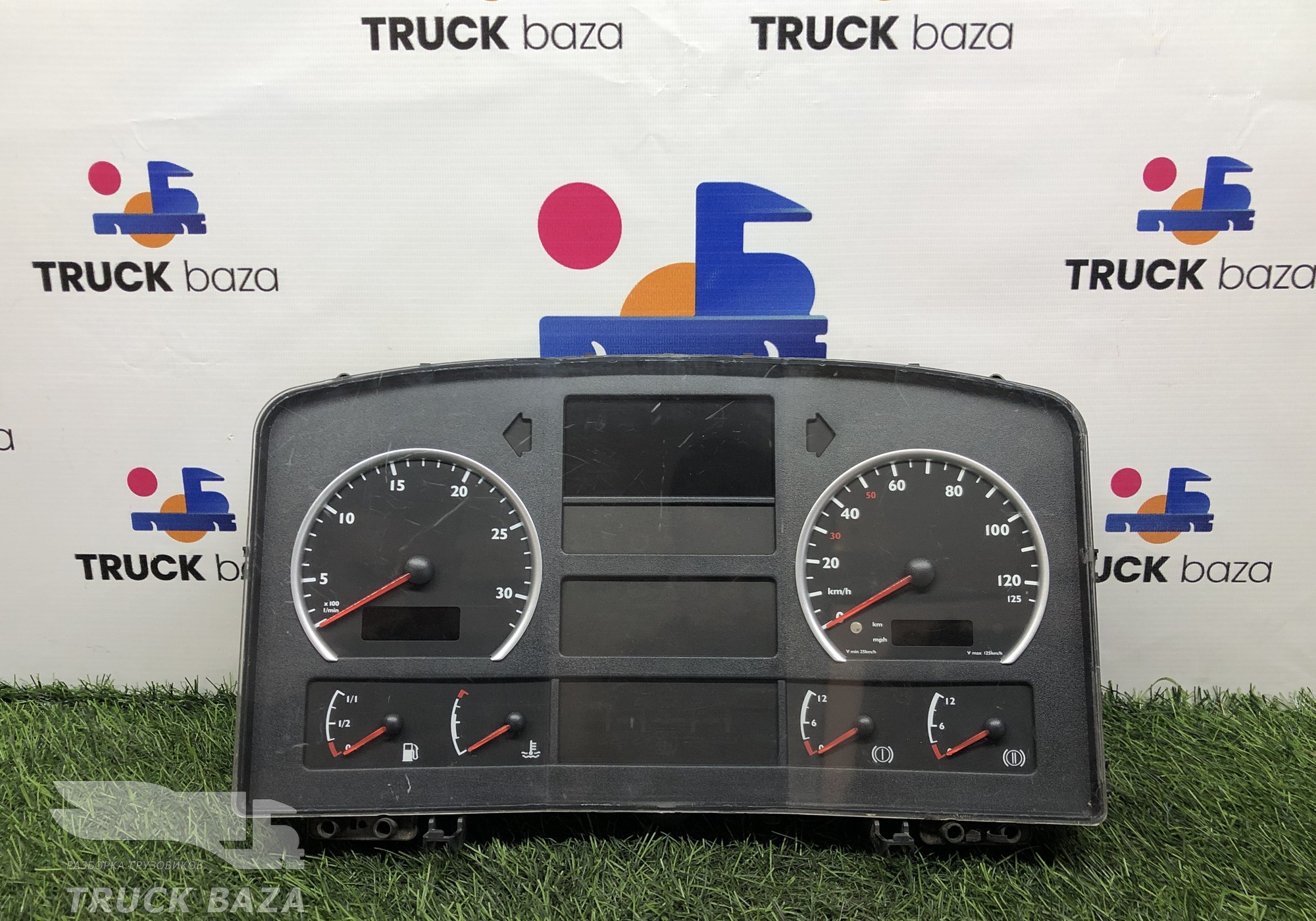 81272026154 Панель приборов