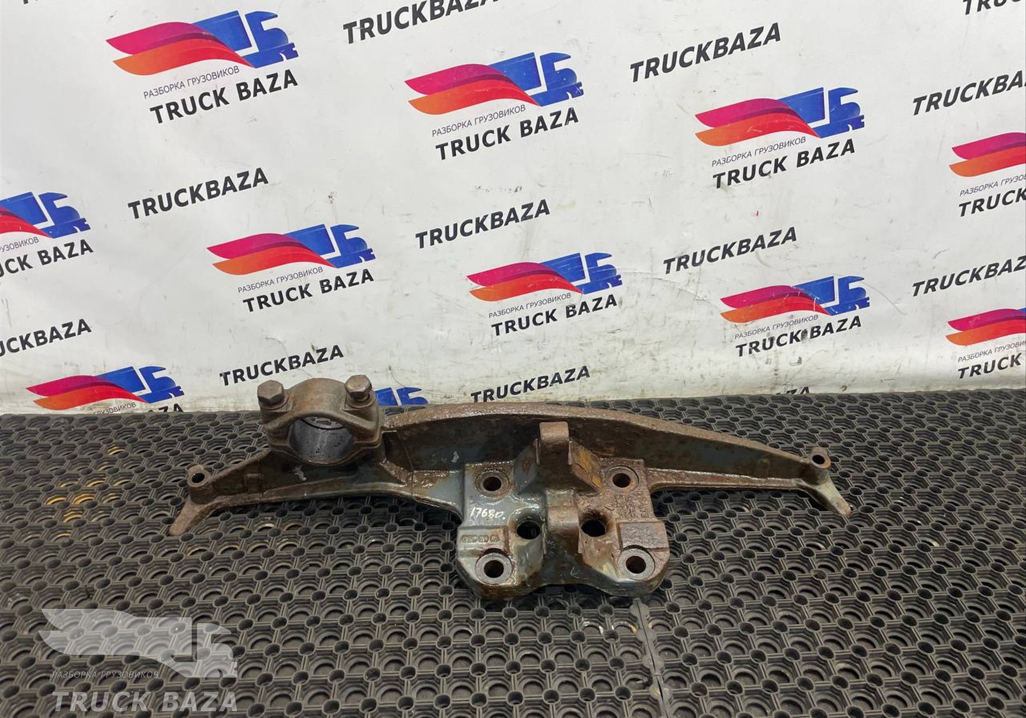 1778748 Кронштейн пневморессоры левый для Daf XF105 (с 2005)