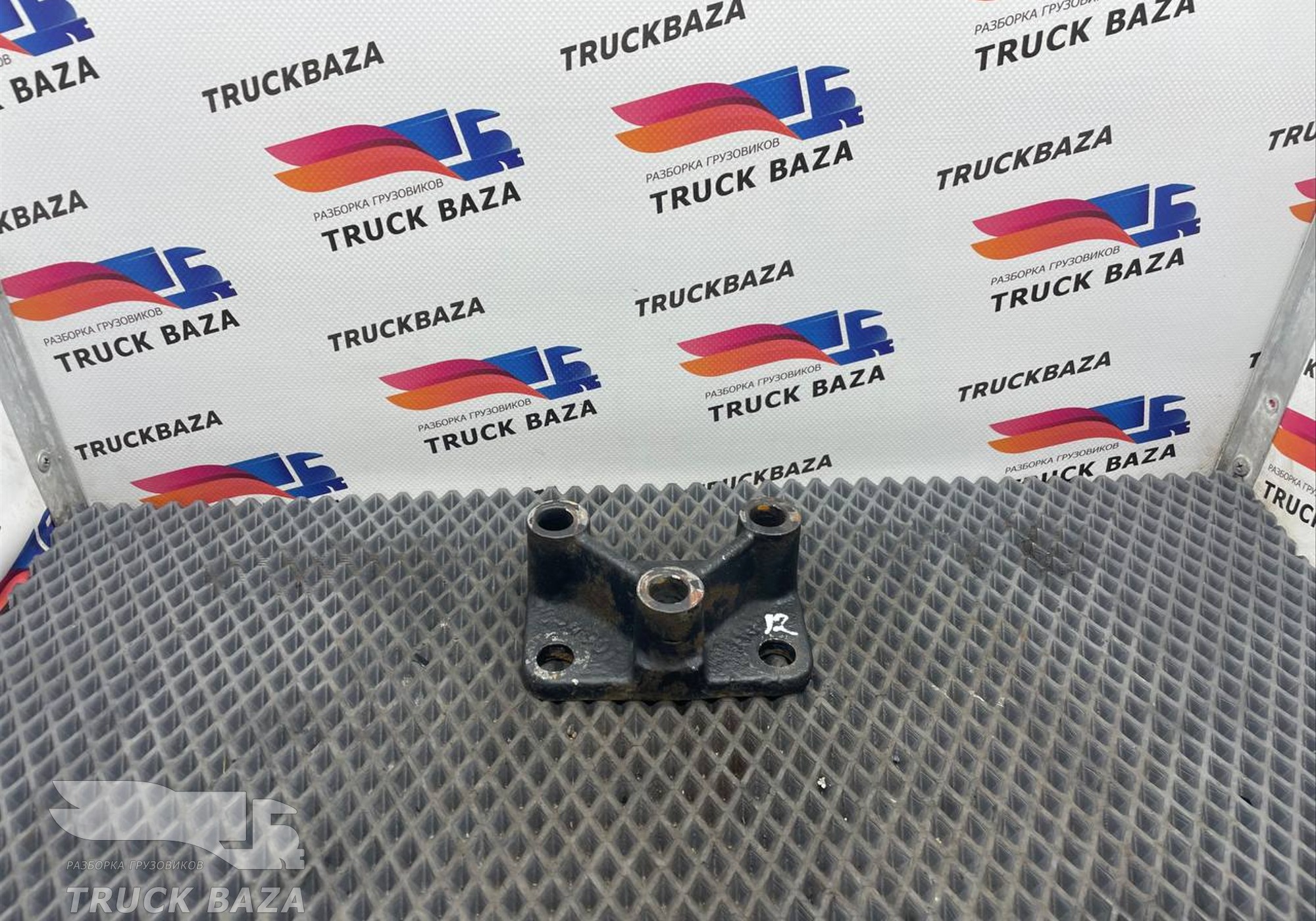 549011208710 Кронштейн глушителя для КАМАЗ 54901