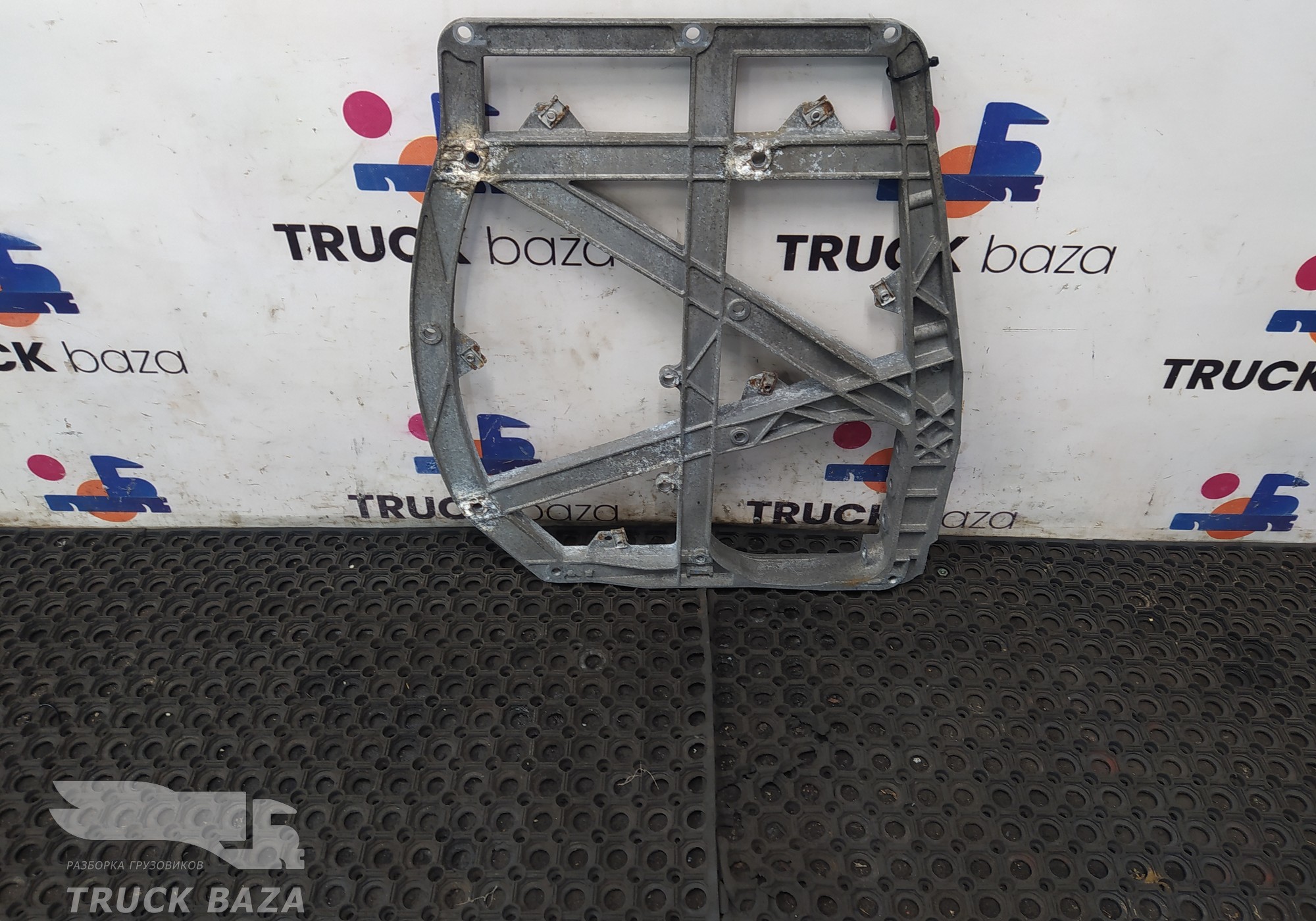 22080280 Кронштейн бака Adblue для Volvo FM III (с 2013)