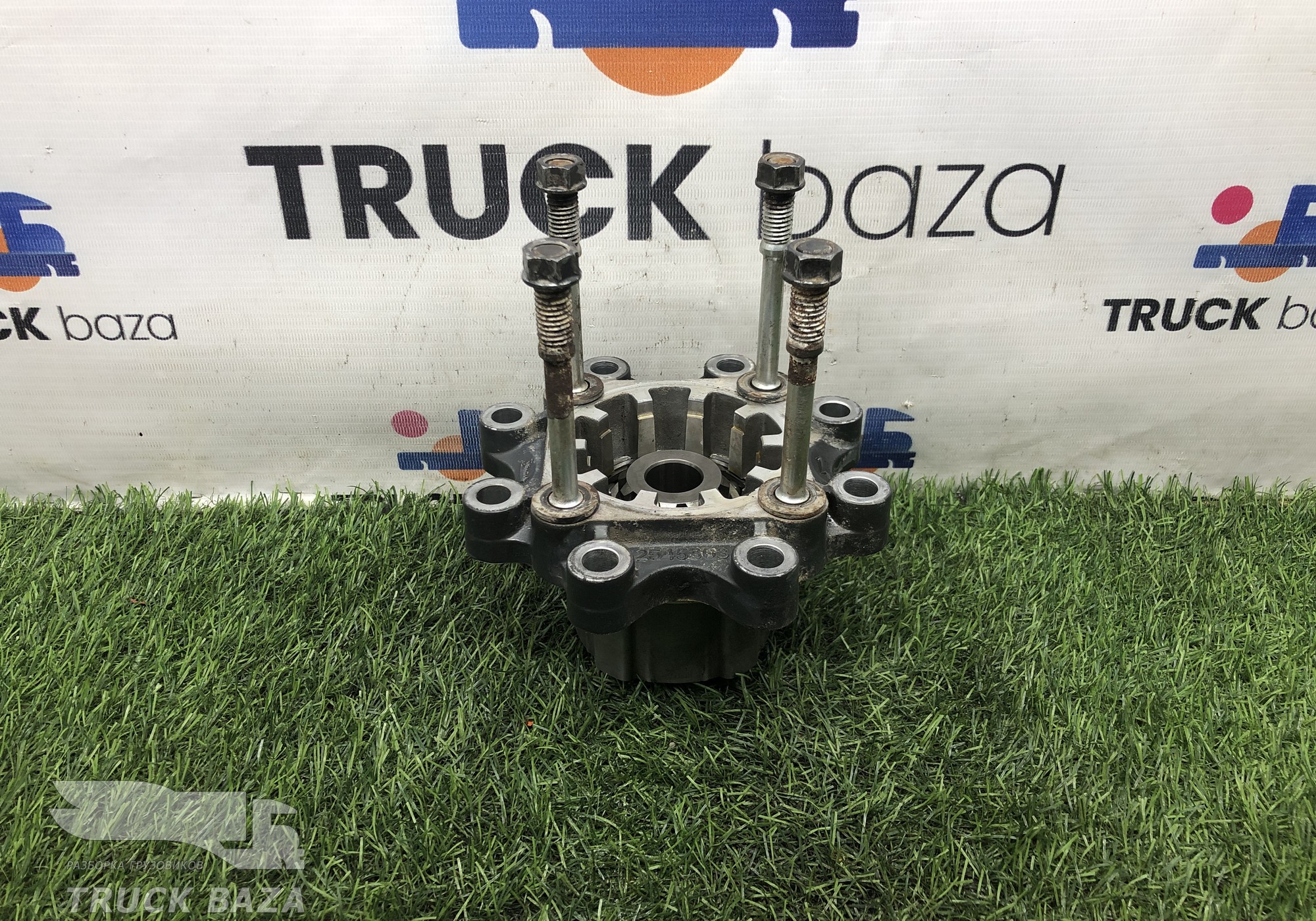 2545303 Корпус подшипника отбора мощности