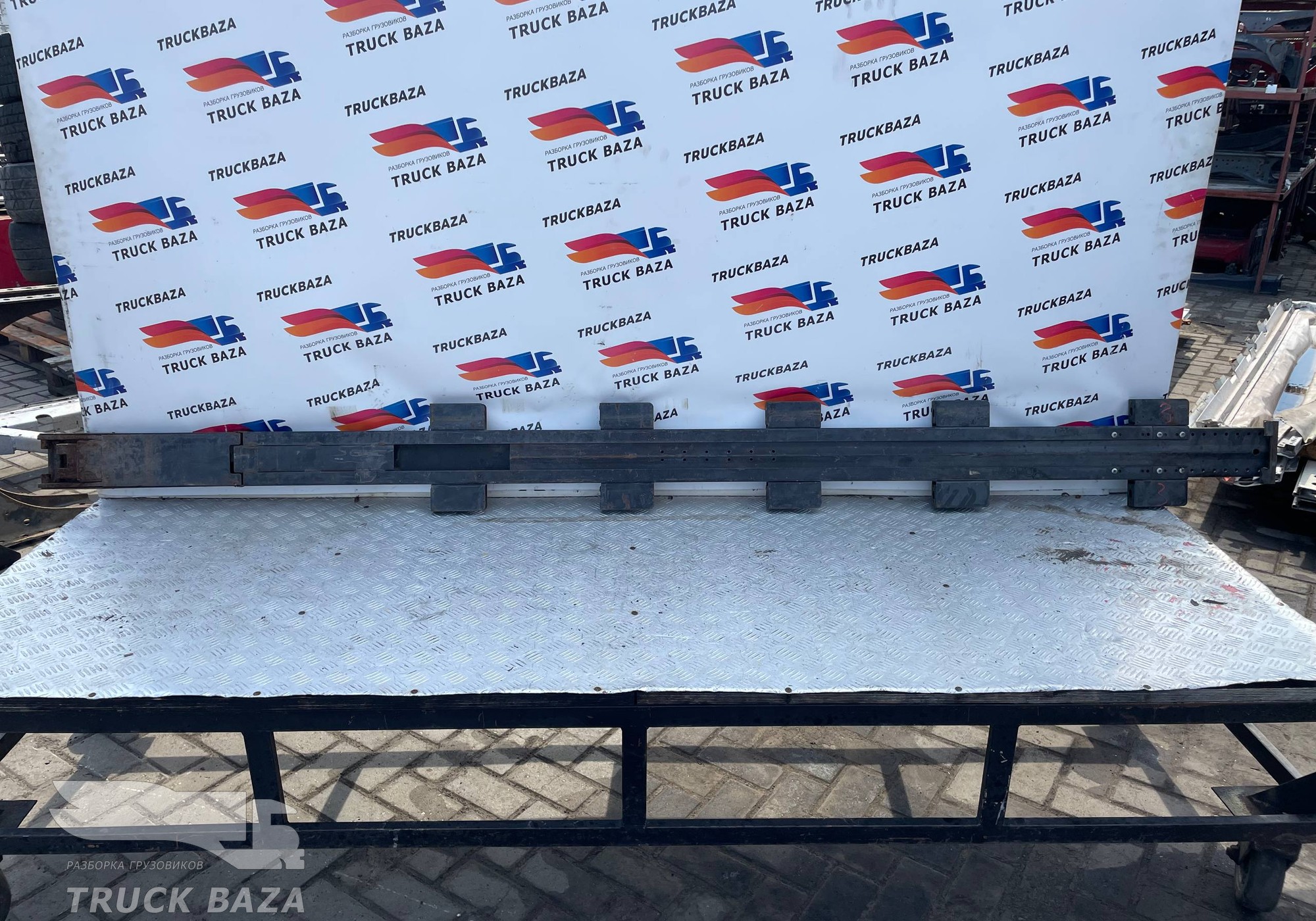 575395 Стойка задняя левая для Полуприцепы Koegel