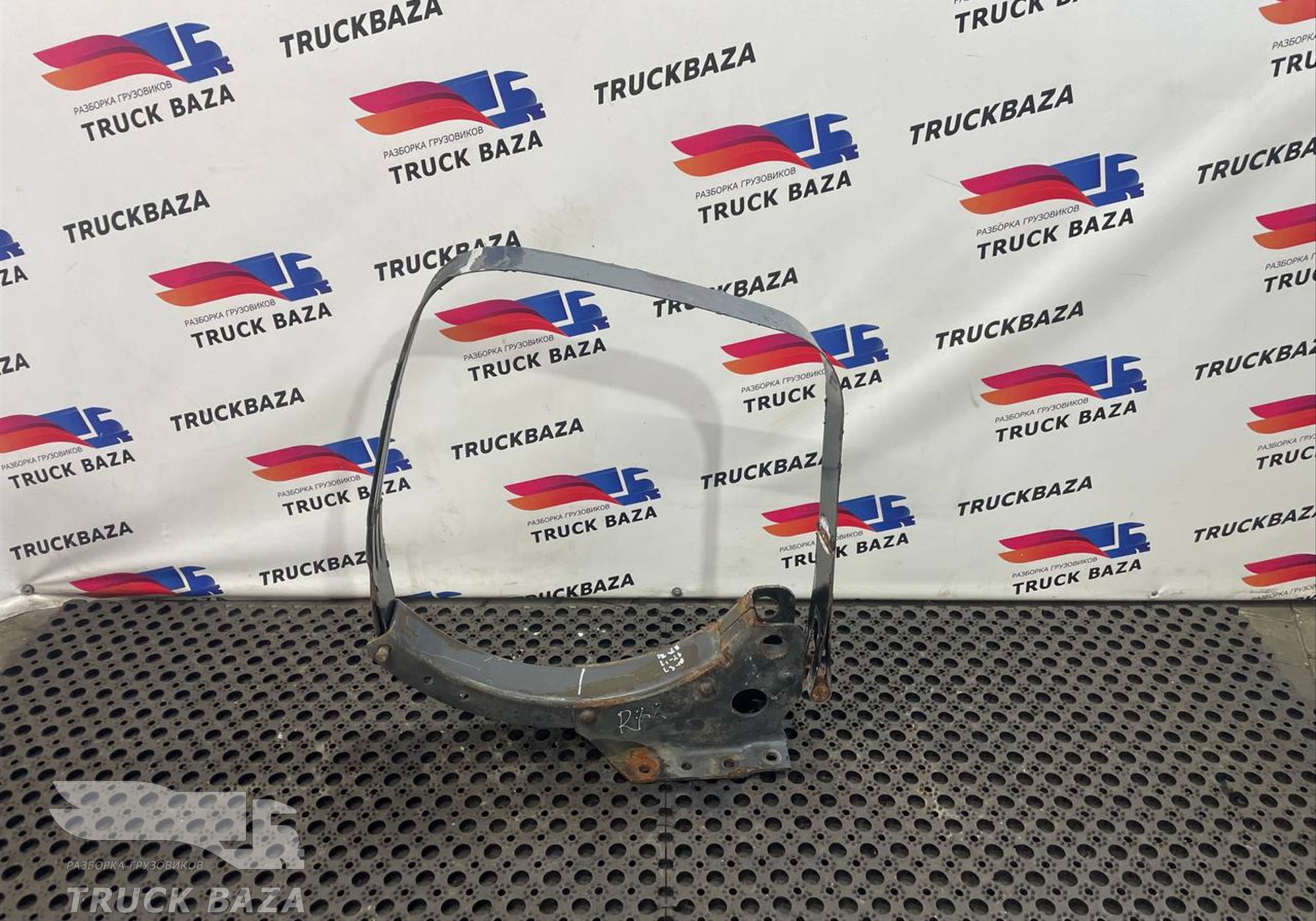 20526789 Кронштейн топливного бака для Renault Premium II (с 2005 по 2013)