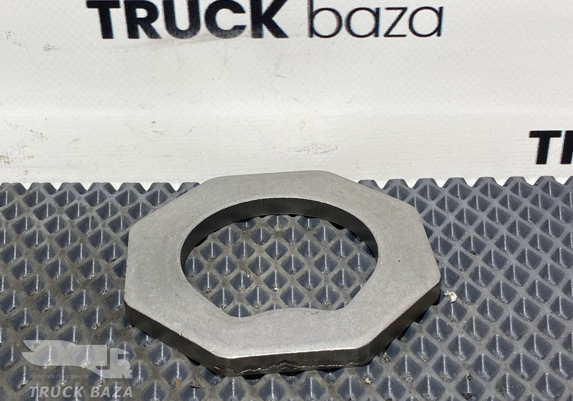 1365594 Шайба передней ступицы