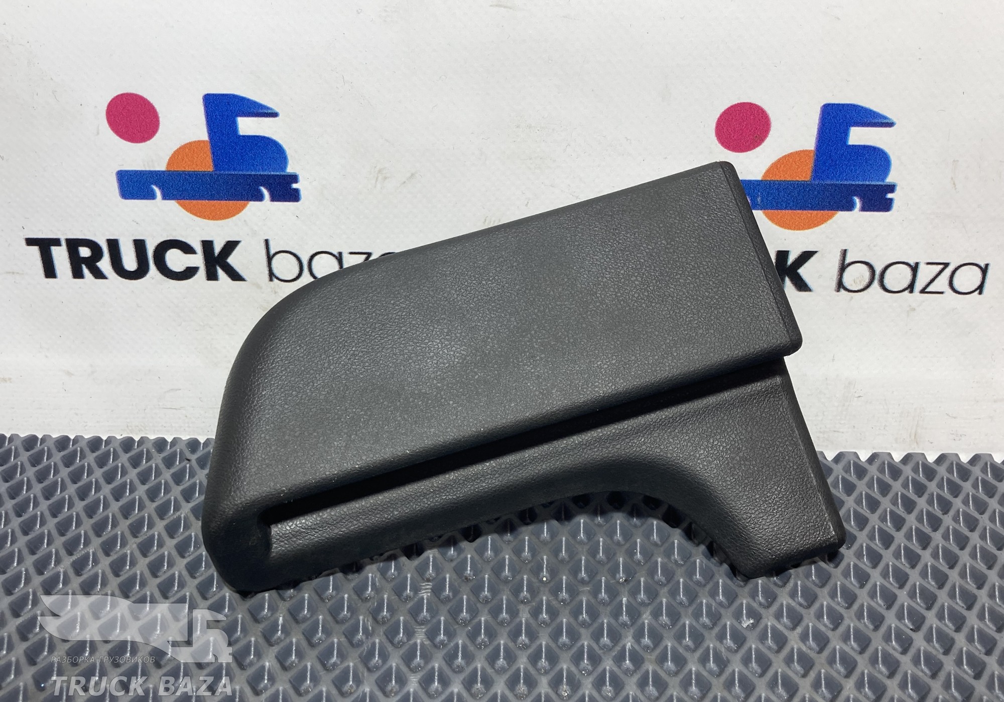 2195778 Накладка панели приборов левая для Scania 6-series R (с 2016)