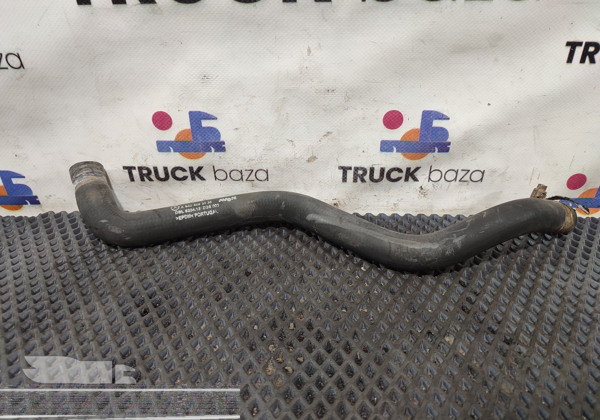 9405063035 Патрубок радиатора для Mercedes-Benz