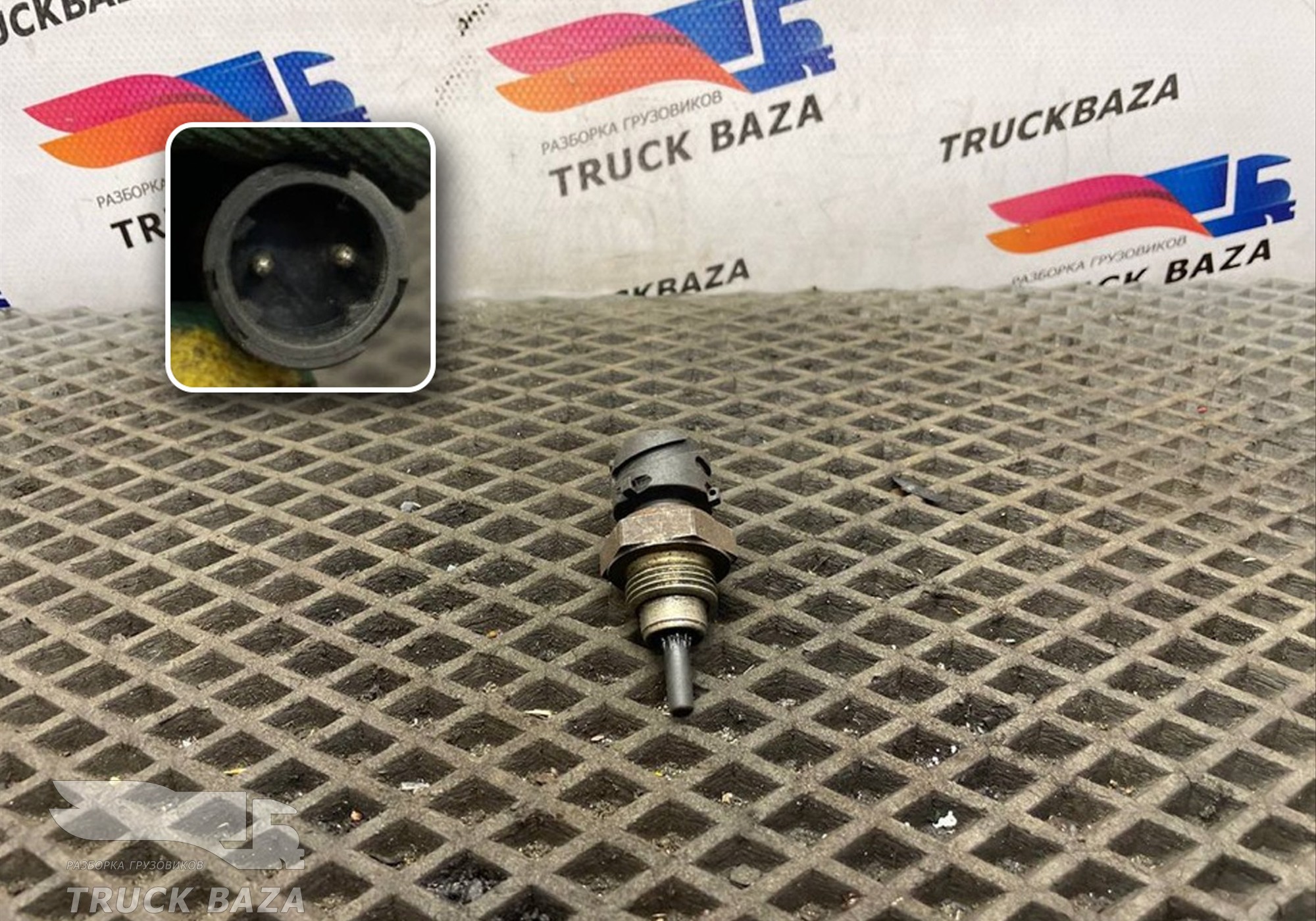 A0125421017 Датчик температуры охлаждающей жидкости для Mercedes-Benz Actros New Actros MP4 (с 2011)