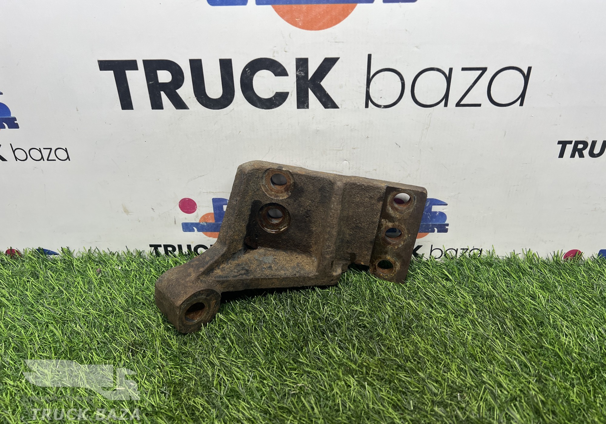 6460100112410 Кронштейн двигателя задний правый для КАМАЗ 5490 (с 2013)