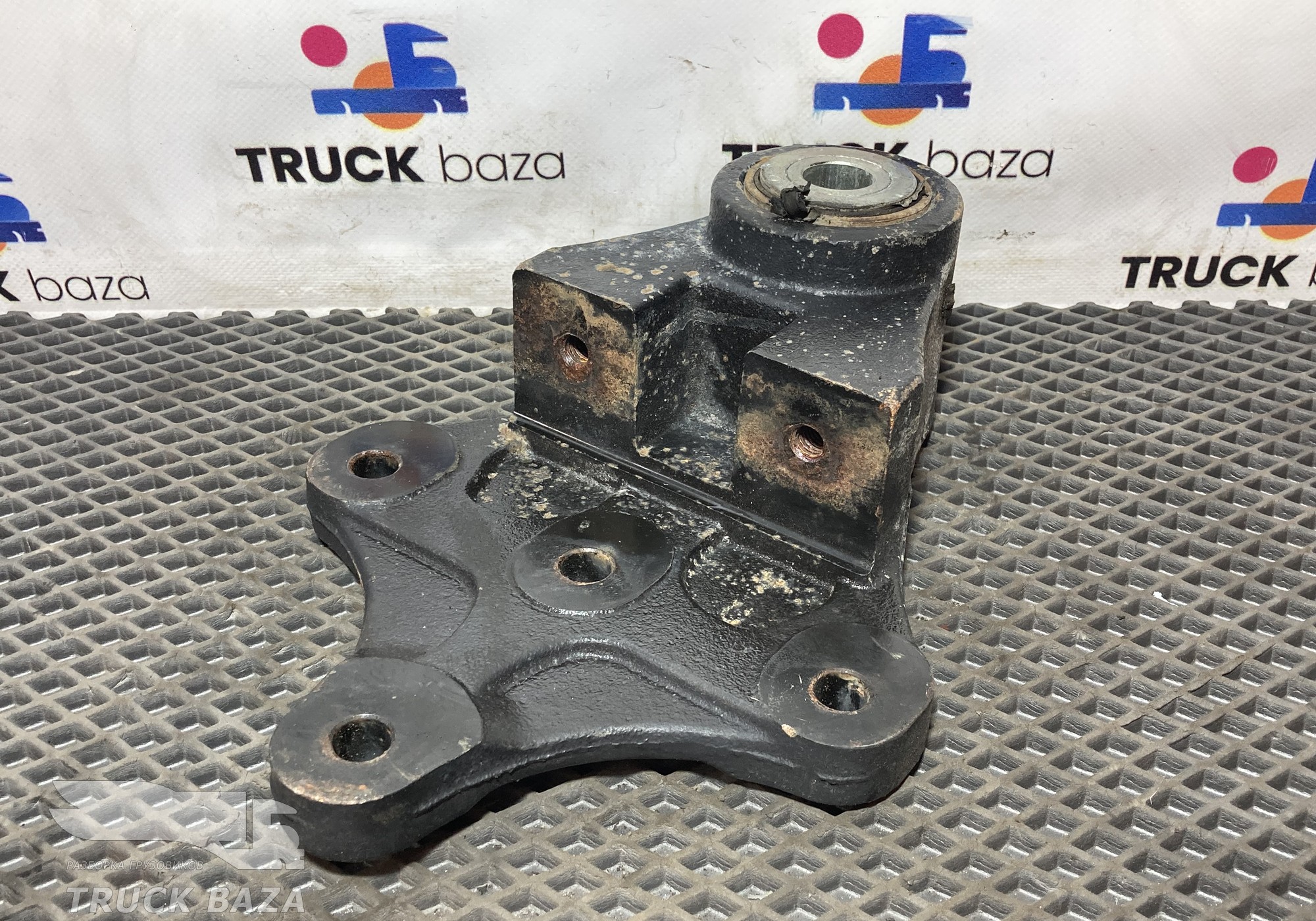 GC465335 Кронштейн рессоры для Ford F-MAX (с 2018)