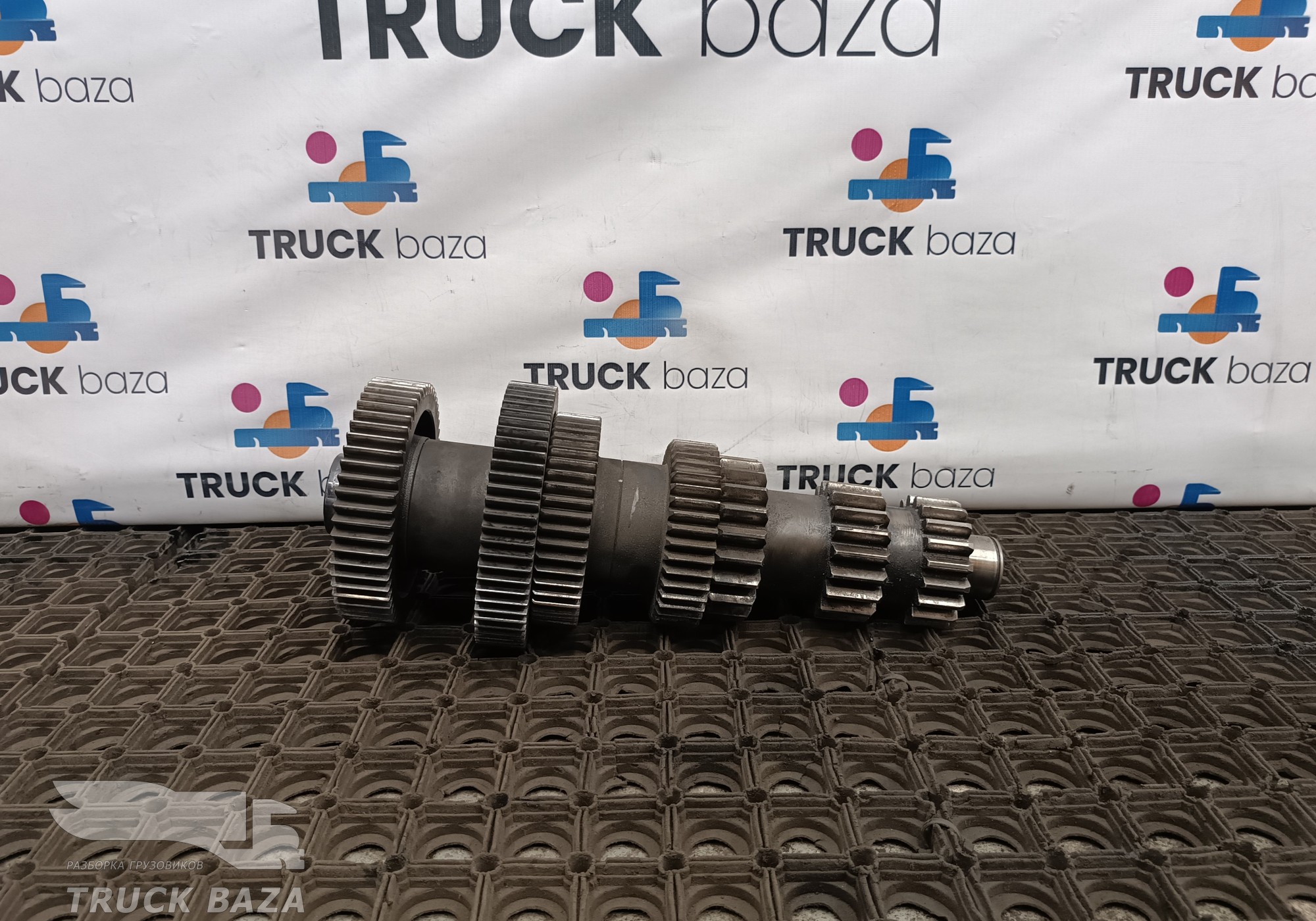 12JSDX220T1701049B Вал промежуточный КПП правый для Shacman X3000 (с 2014)