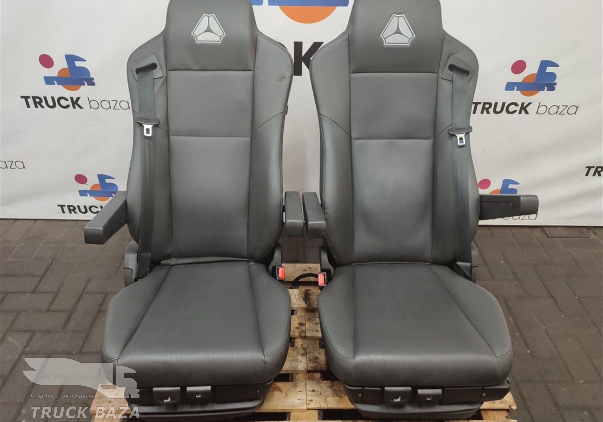 WG1662511178 Комплект сидений для Sinotruk Sitrak C7H