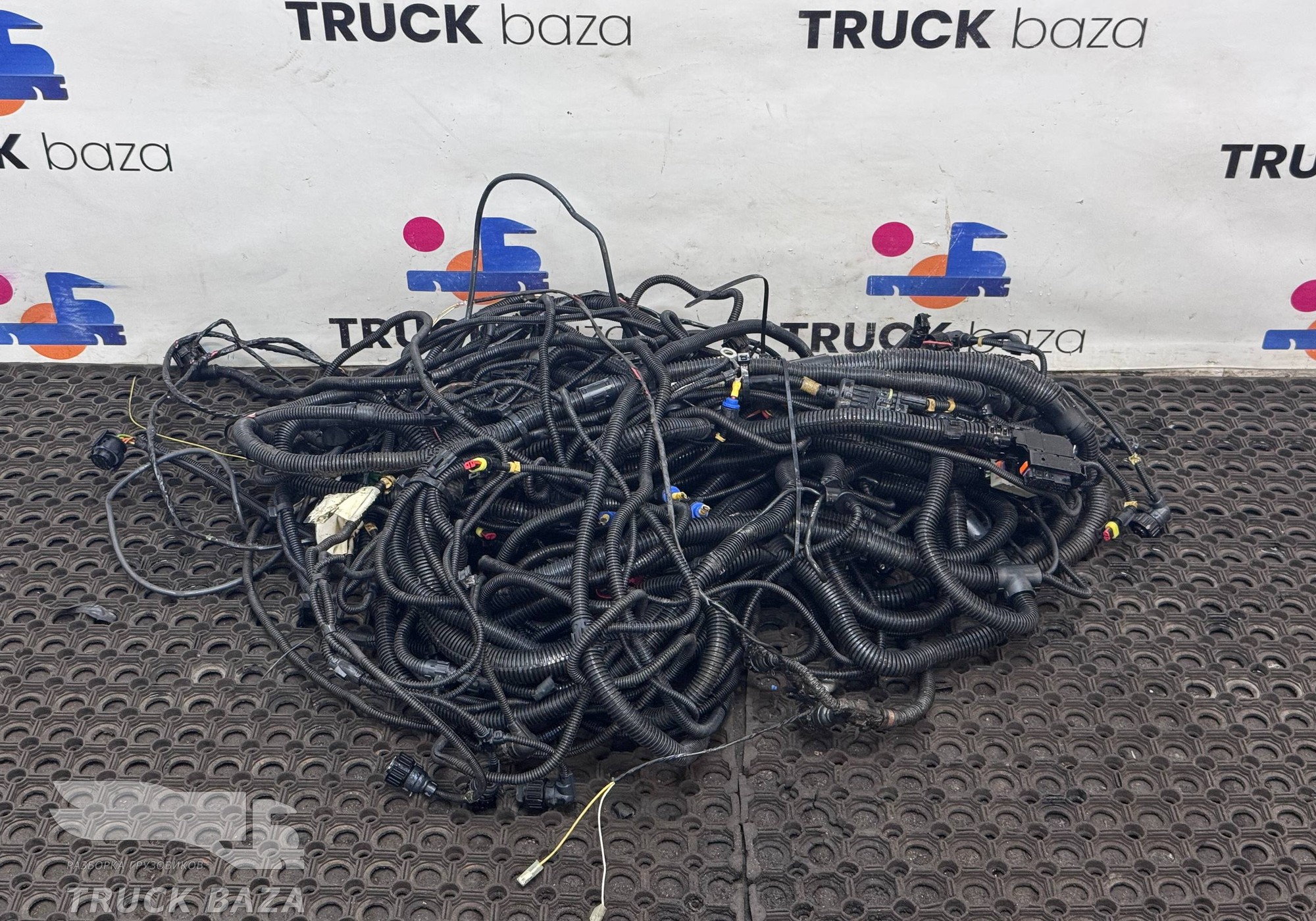 41273695 Проводка шасси основная для Iveco Stralis II Hi-Way (с 2012)