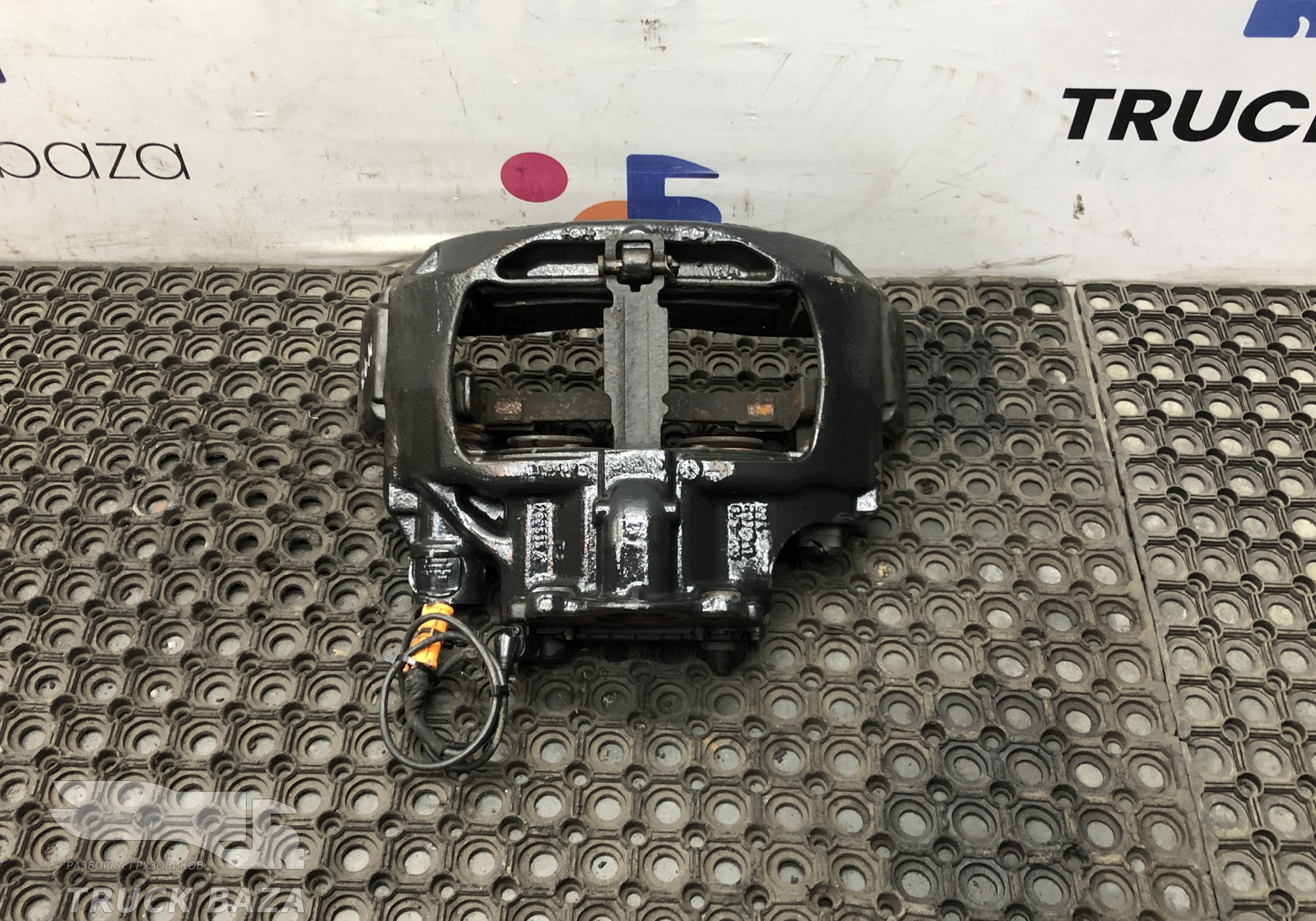 81508046724 Суппорт передний правый / задний левый