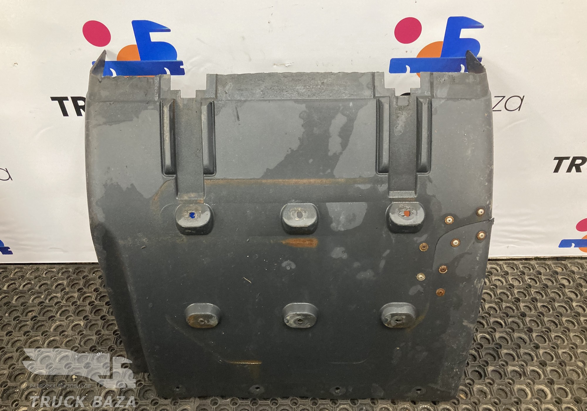 2668247 Крыло заднее правое