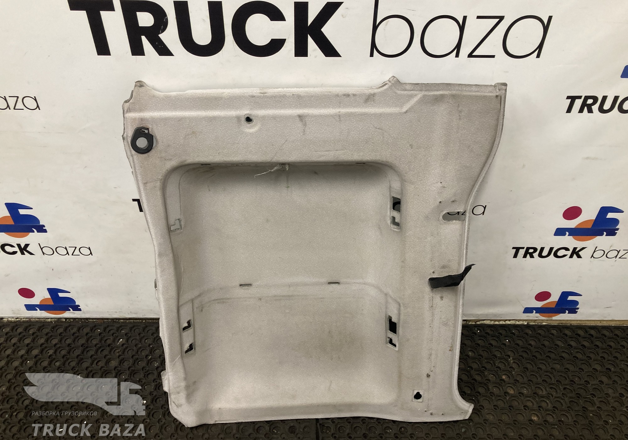 A9606900526 Обшивка салона правая