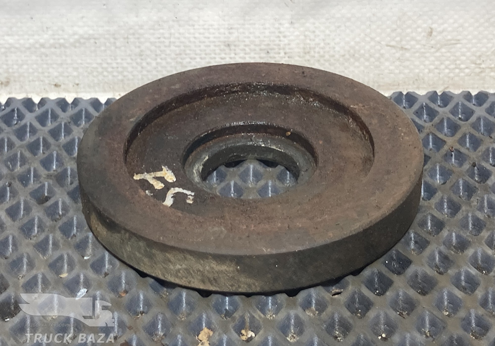 1367370 Шайба полурессоры
