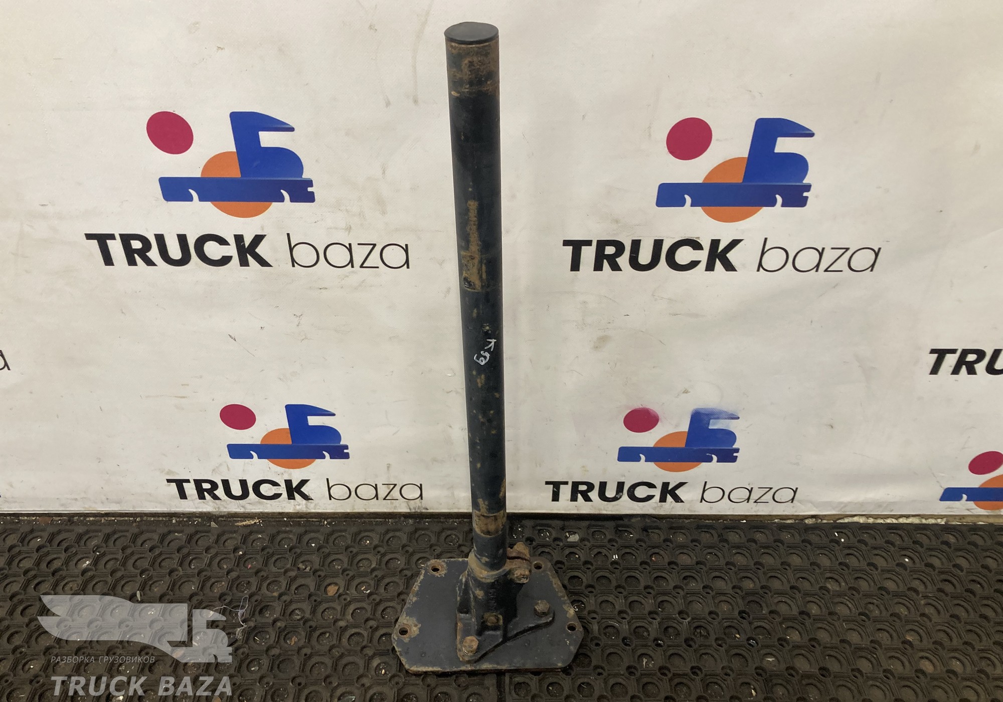 5490840413540 Кронштейн крыла заднего для КАМАЗ 5490 (с 2013)