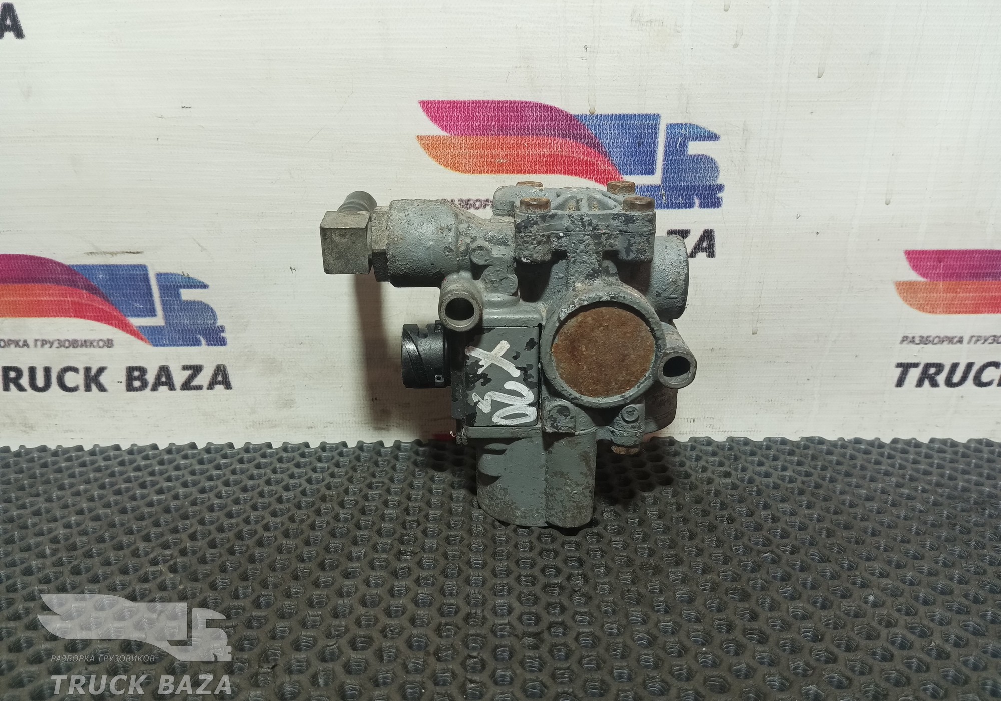 81524526039 Кран ABS для Mercedes-Benz Atego