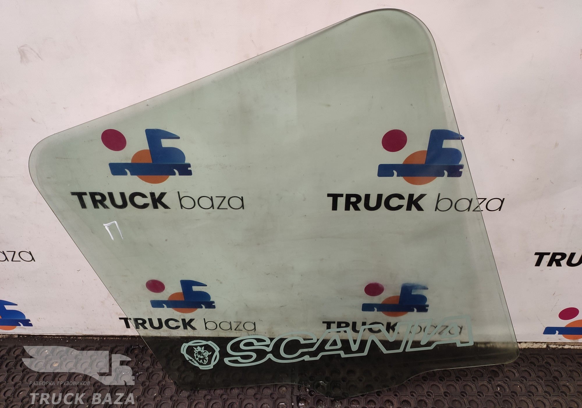 2506372 Стекло двери правое для Scania 6-series G (с 2016)