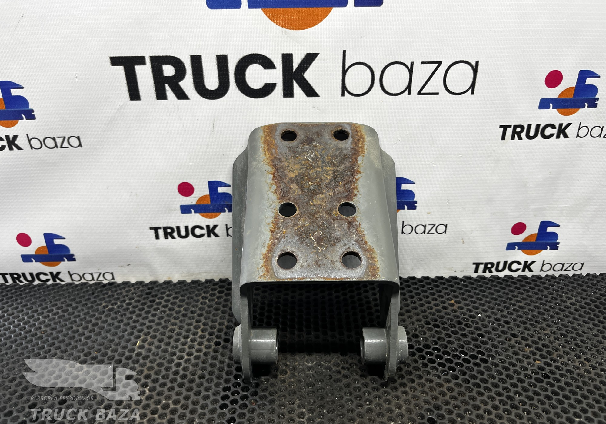 WG9925688102 Кронштейн амортизатора заднего для Sinotruk Sitrak C7H