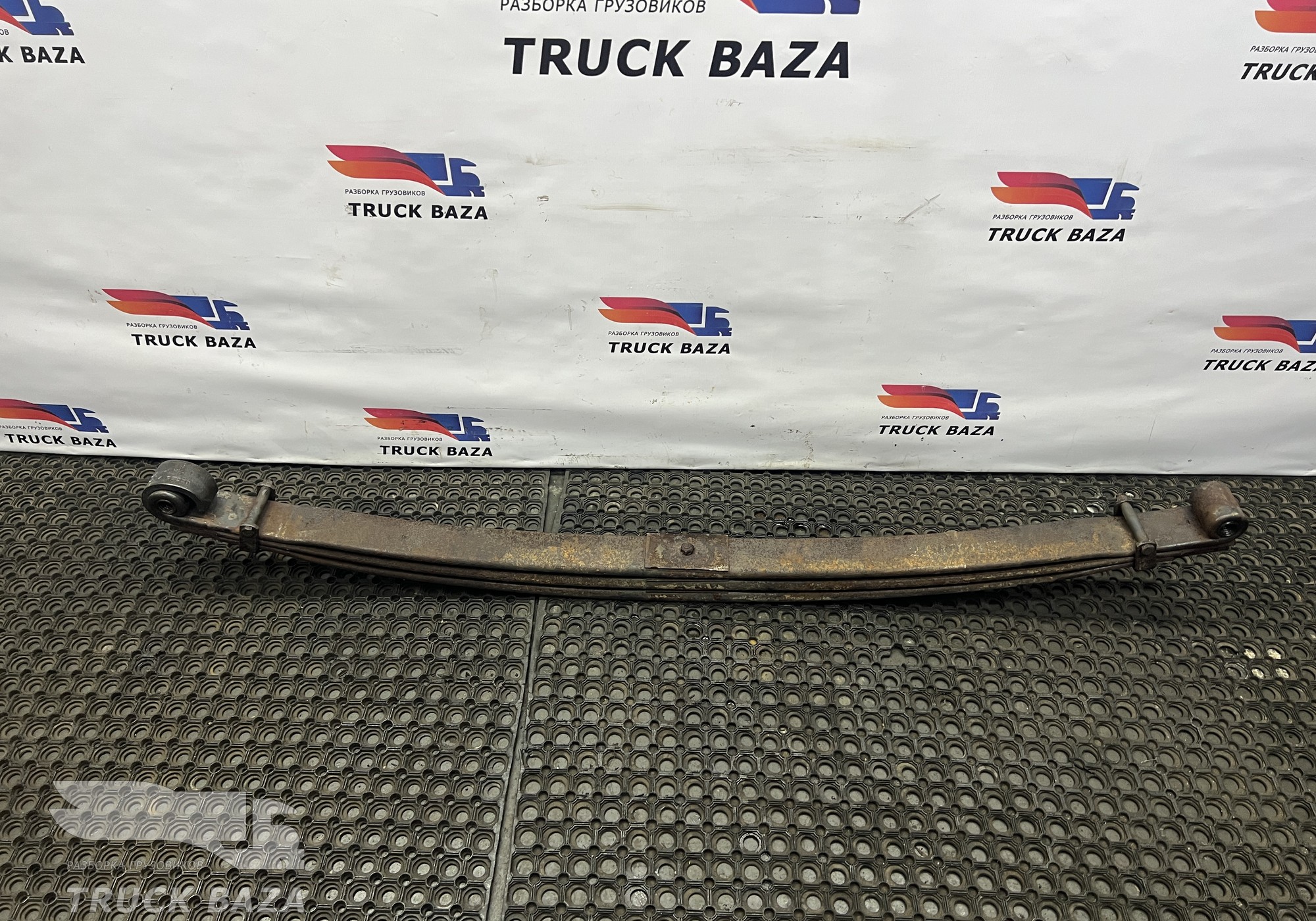 2135593 Рессора передняя 3-х листовая