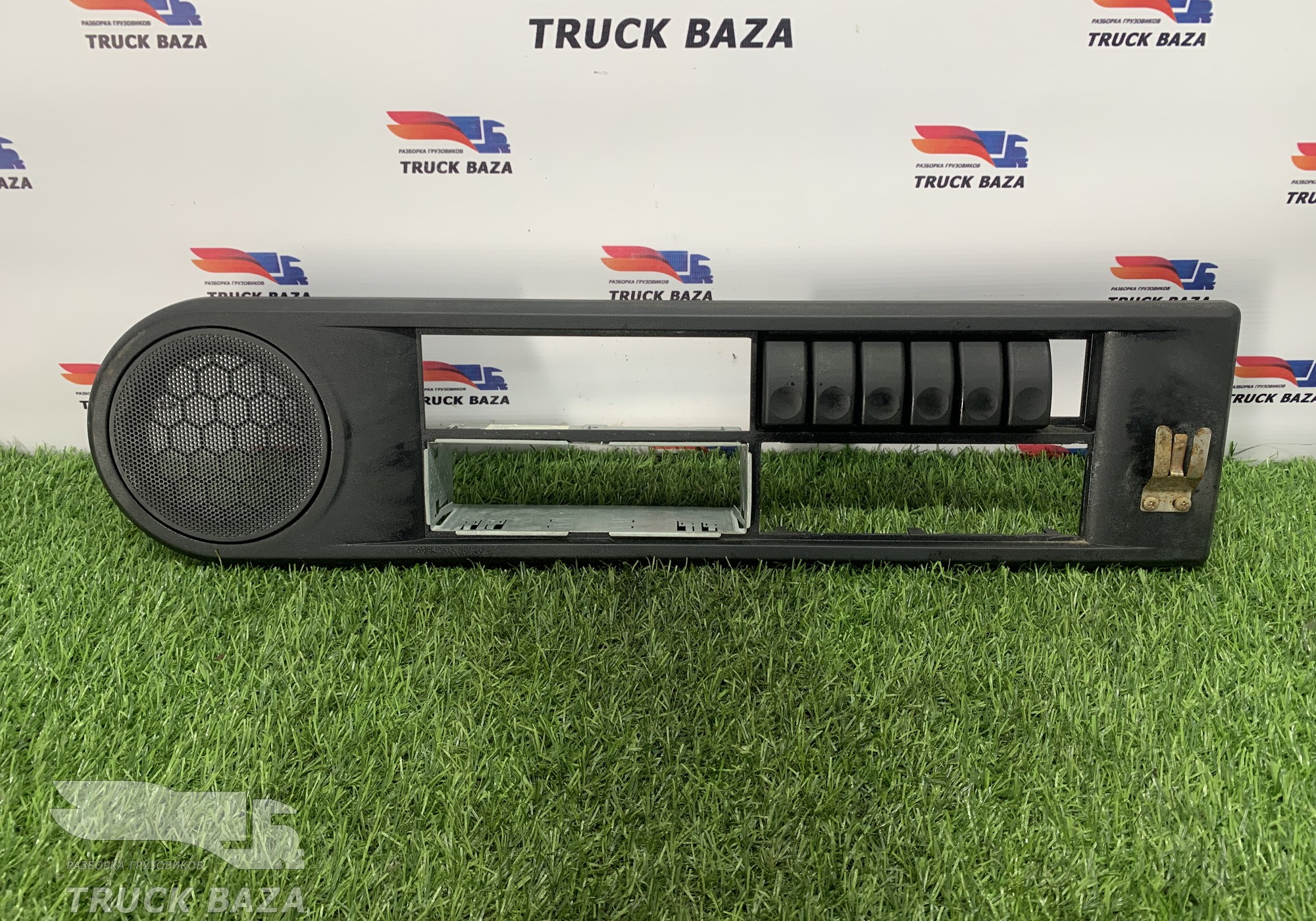 Накладка панели верхняя для Daf XF105 (с 2006 по 2020)