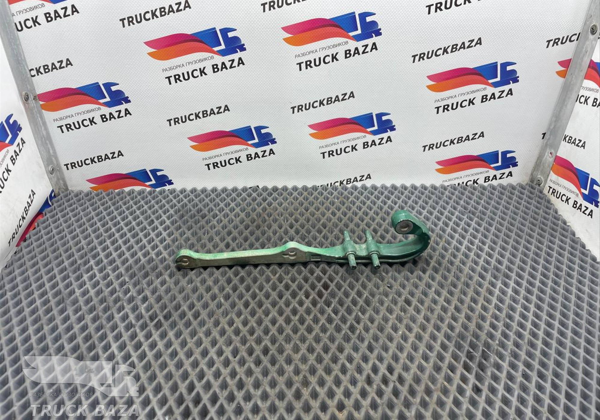 Кронштейн спойлера кабины для Volvo FH 4 (с 2012)