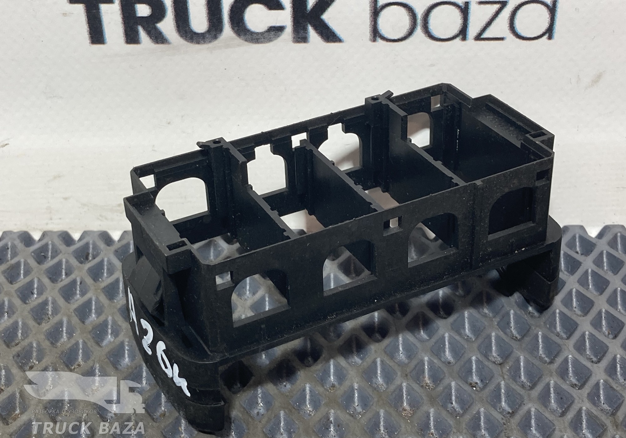 Блок кнопок для Mercedes-Benz Actros MP2 (с 2002 по 2008)