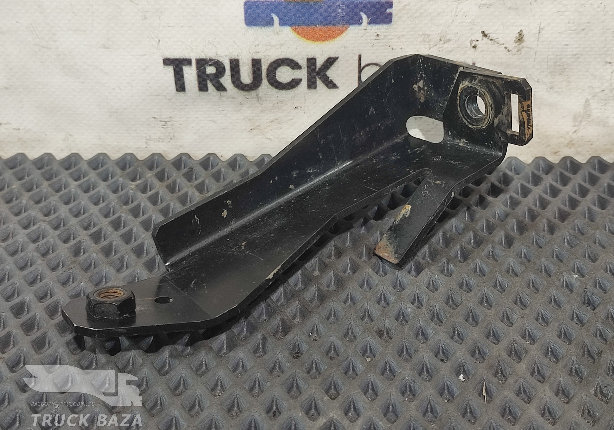 9615209541 Кронштейн крепления корпуса воздушного фильтра для Mercedes-Benz Actros New Actros MP4 (с 2011)