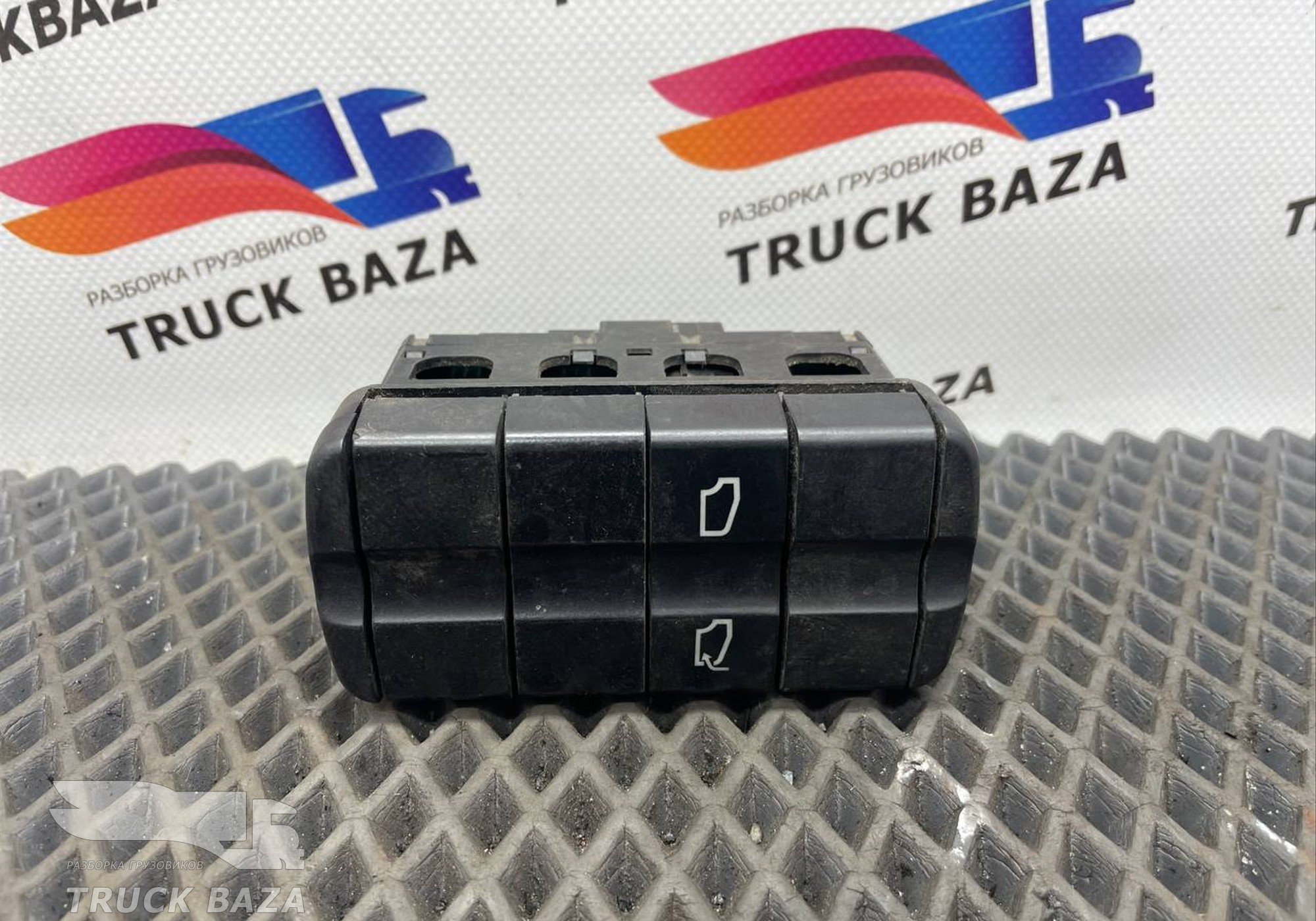 A9435456007 Кнопка люка для Mercedes-Benz Actros MP3 (с 2008)