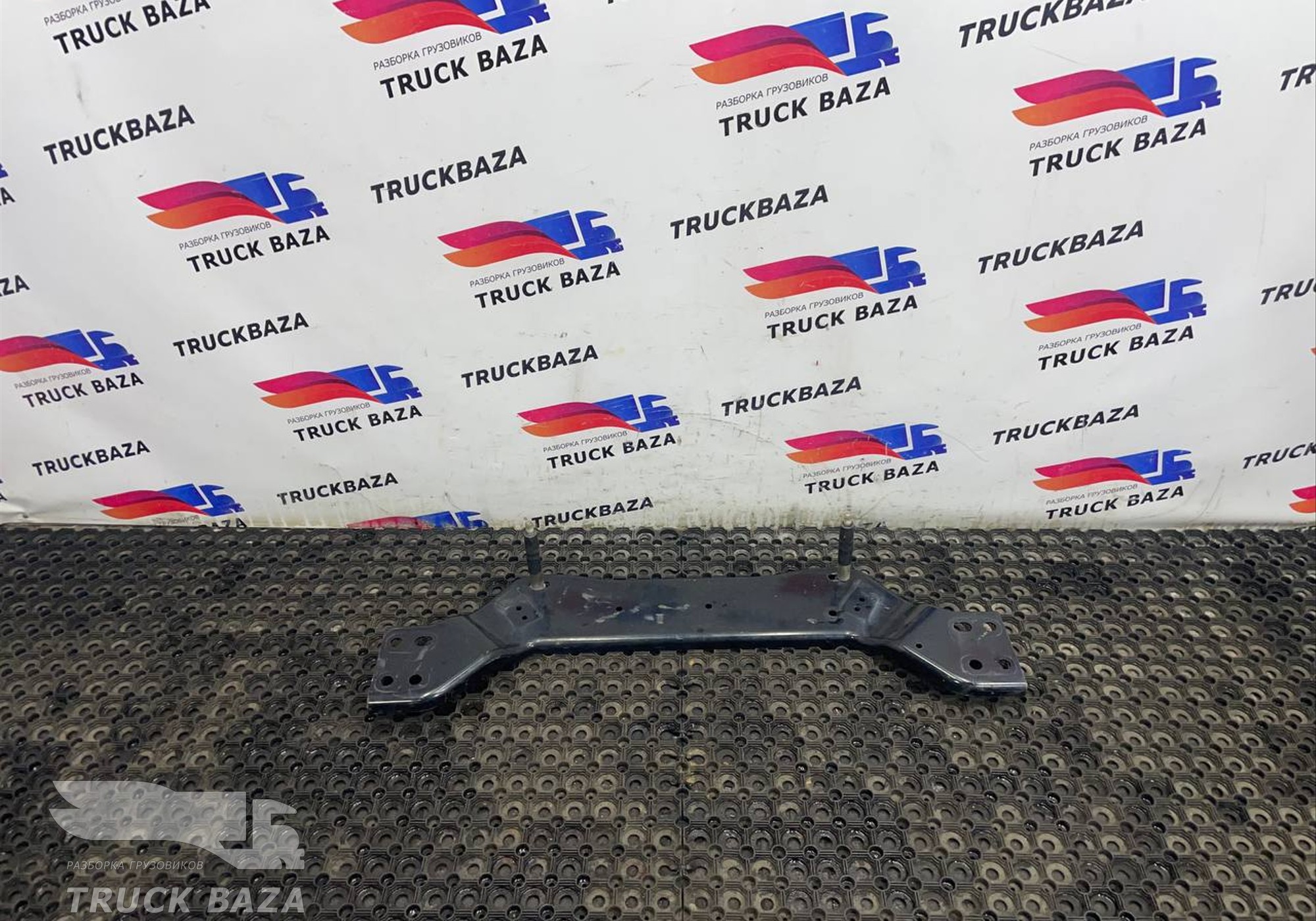 1924217 Кронштейн замка кабины для Daf XF106 (с 2012)