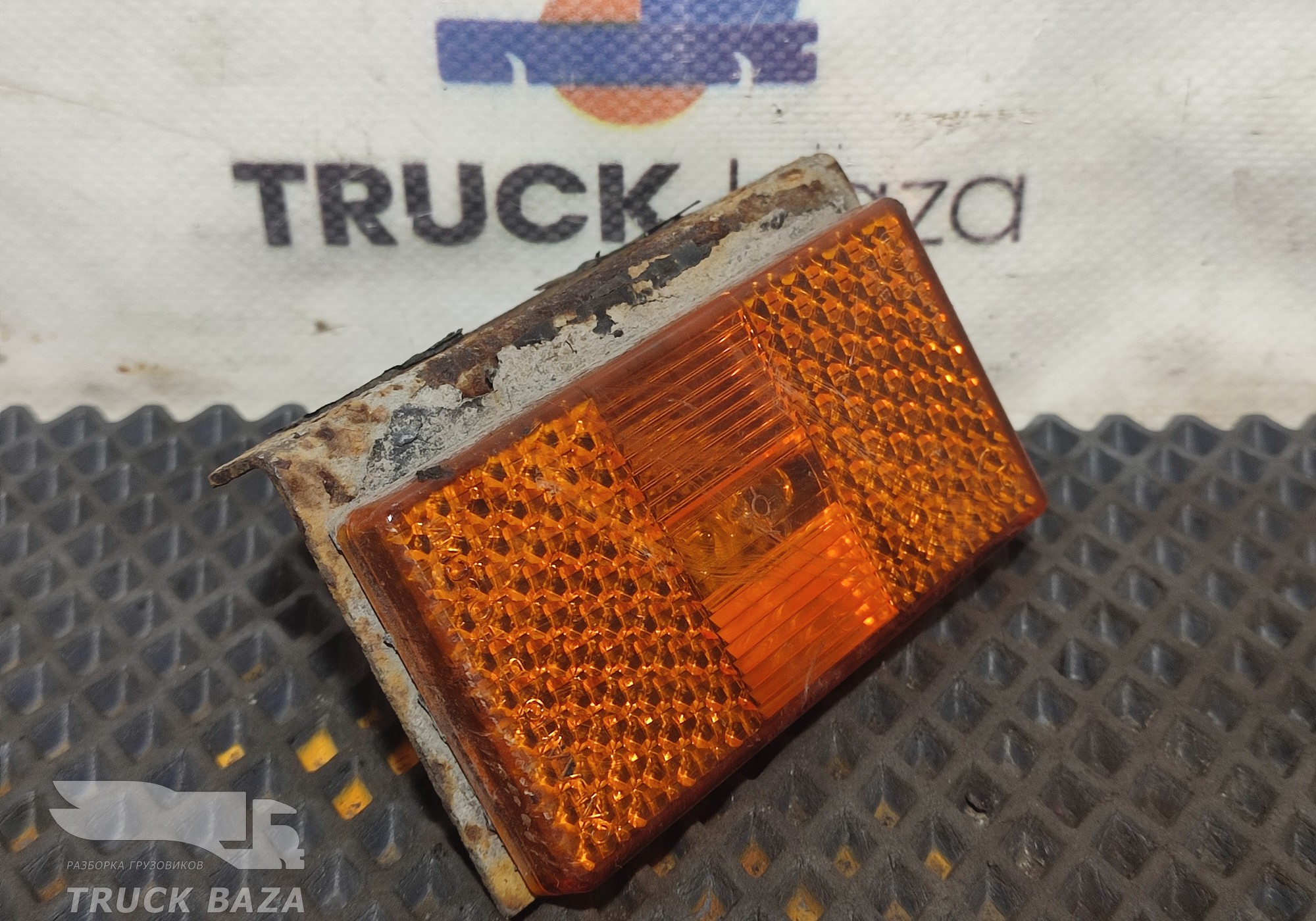 50371601 Фонарь габаритный для КАМАЗ 5490 (с 2013)