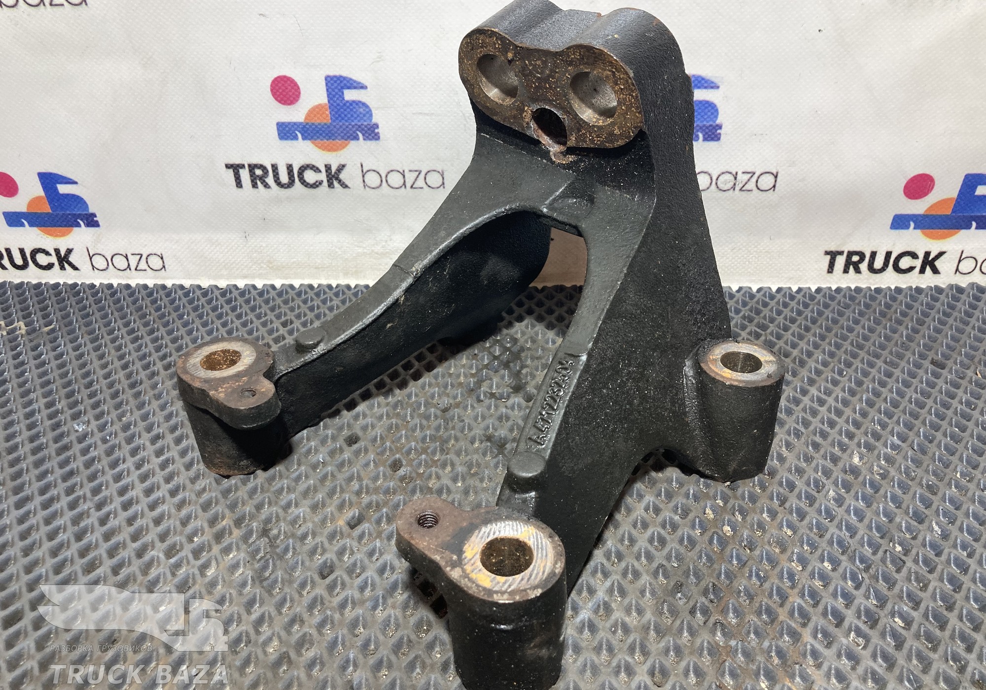 A4712232504 Кронштейн опоры двигателя передний левый для Mercedes-Benz Actros New Actros MP4 (с 2011)