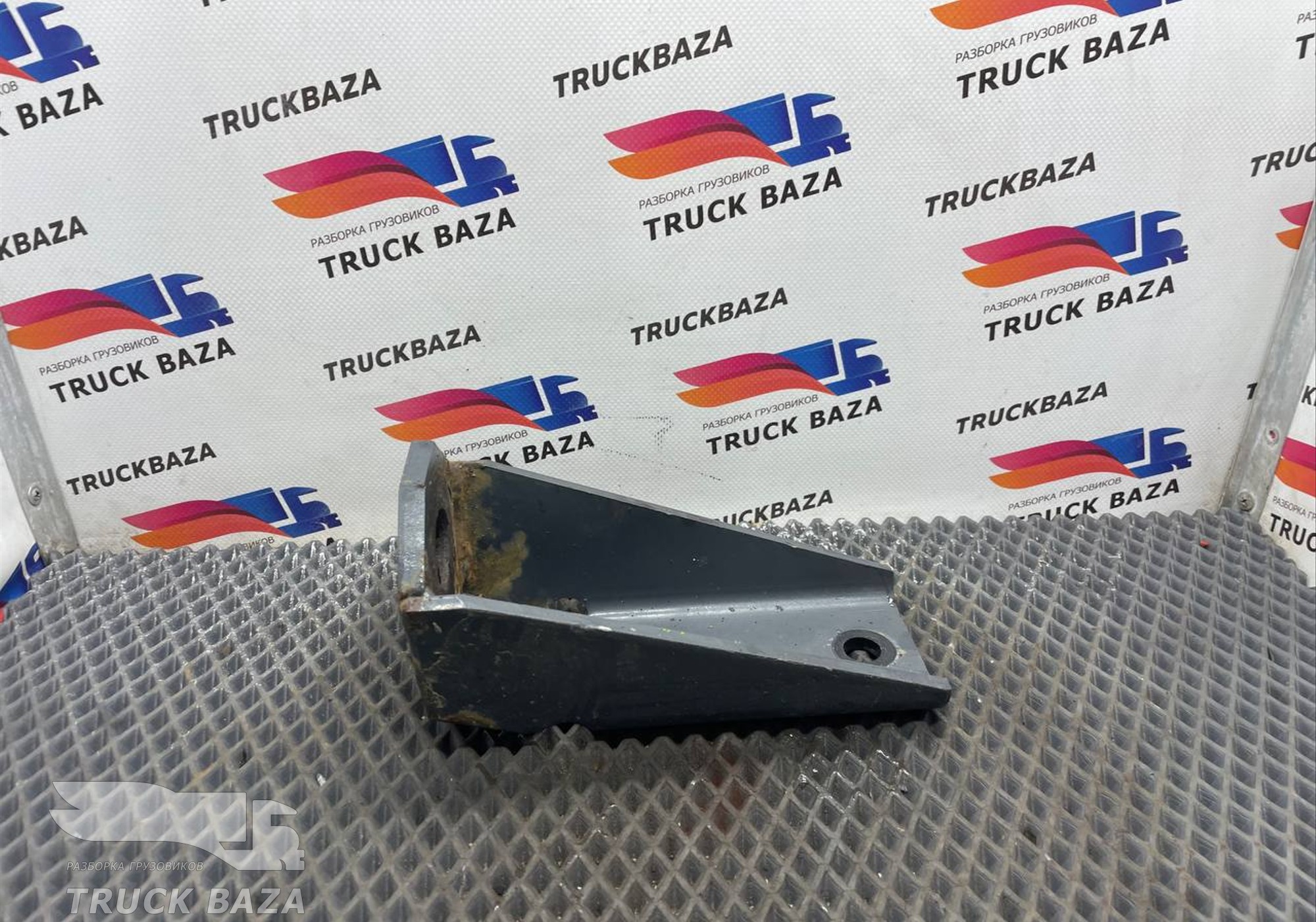 1865878 Кронштейн амортизатора переднего верхний для Daf XF106 (с 2012)