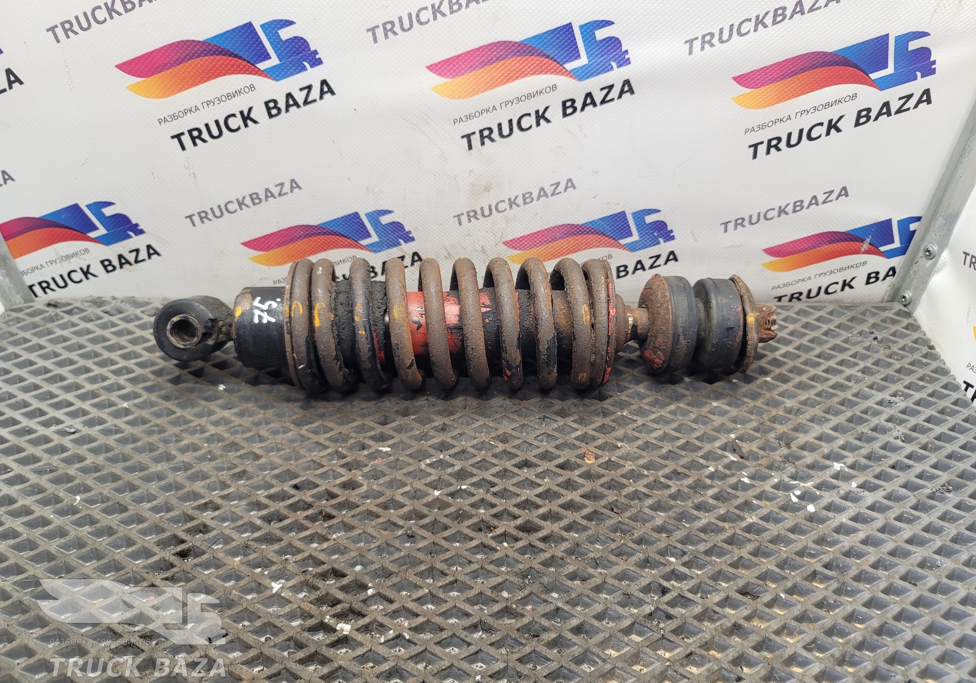 1377827 Амортизатор кабины передний для Daf 95