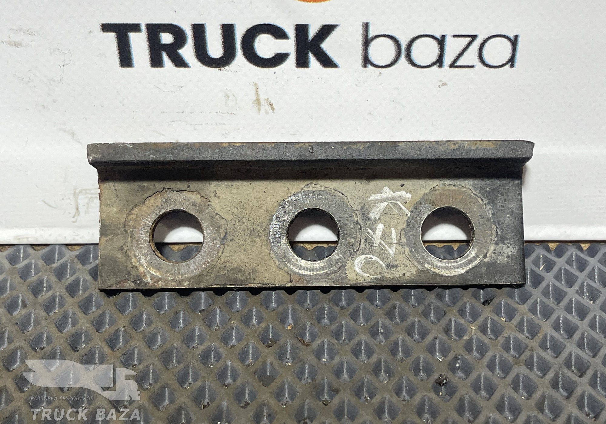 A9413120384 Кронштейн траверсы