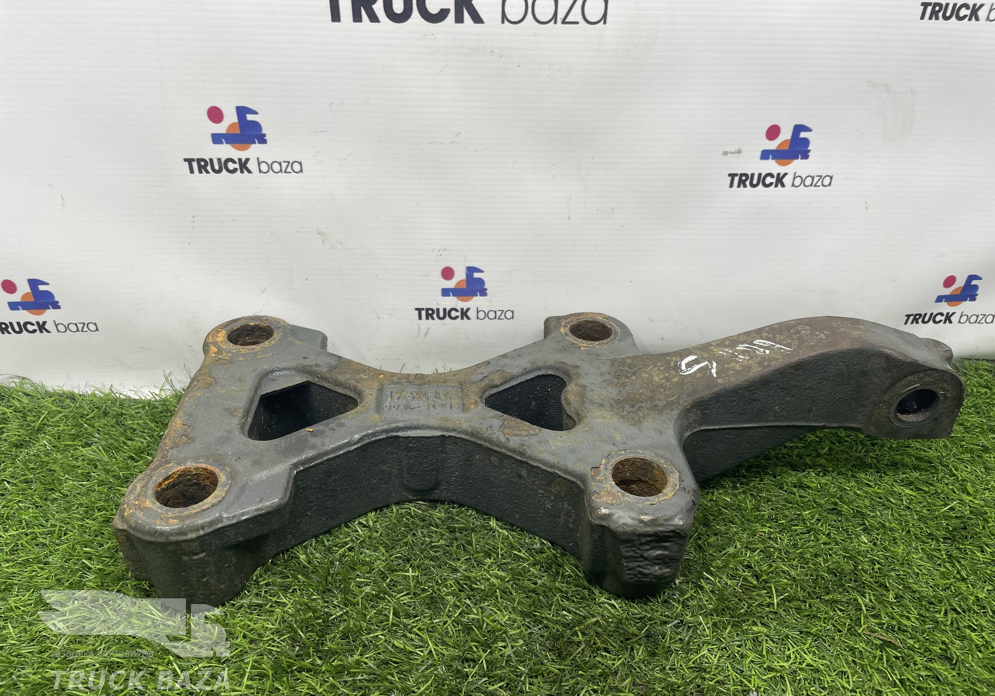 1769882 Кронштейн амортизатора заднего правый для Scania